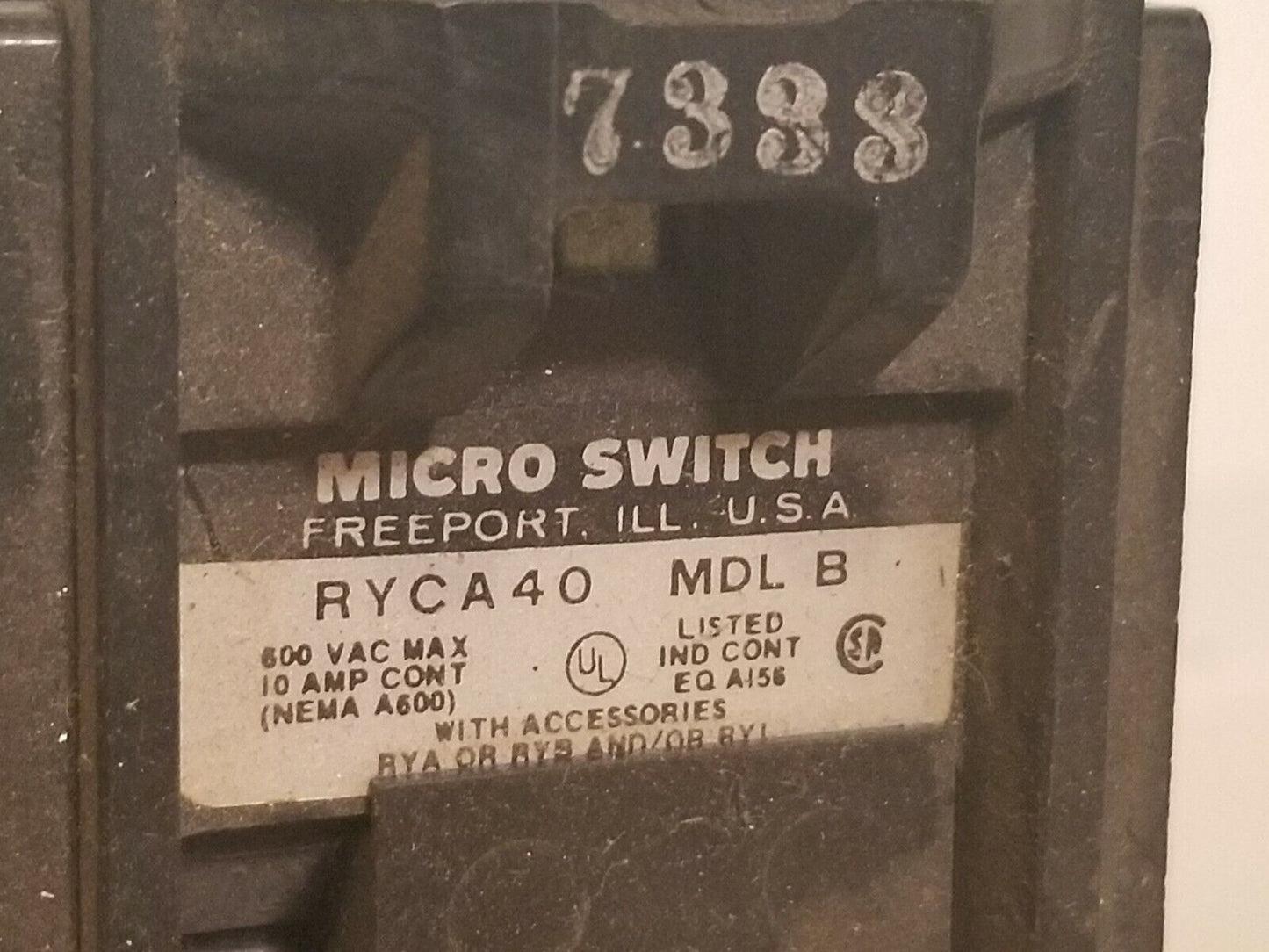 Adder Micro Switch RYCA40 MDL B 600VAC 10A NEMA A600 RYAA20