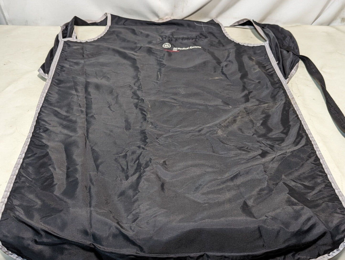Lot of 4 GE Radiation Protection Aprons (Pb mm Unknown)