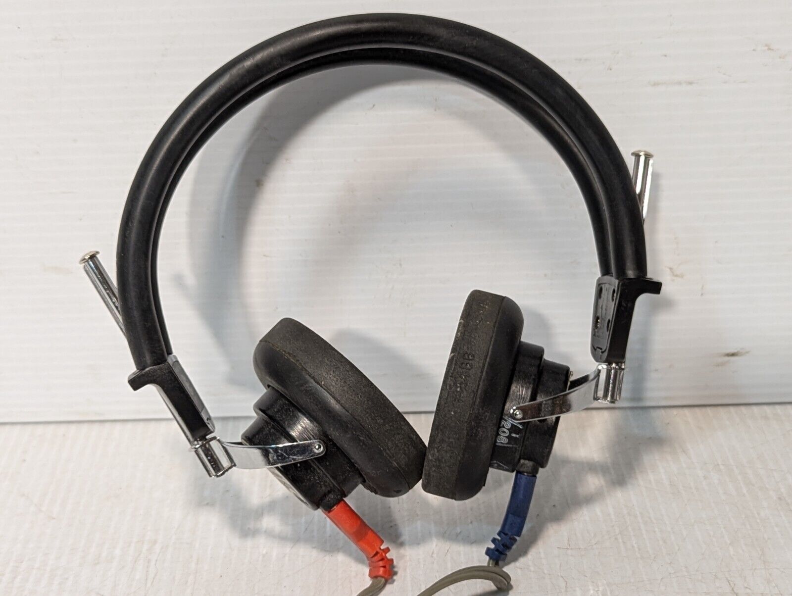 Telephonics TDH-39P Audiometric Headphones with Coil Cable Extension - Free Ship