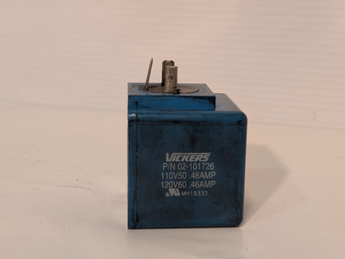 Vickers 02-101726 02101726 Solenoid Coil P/N 02-101726