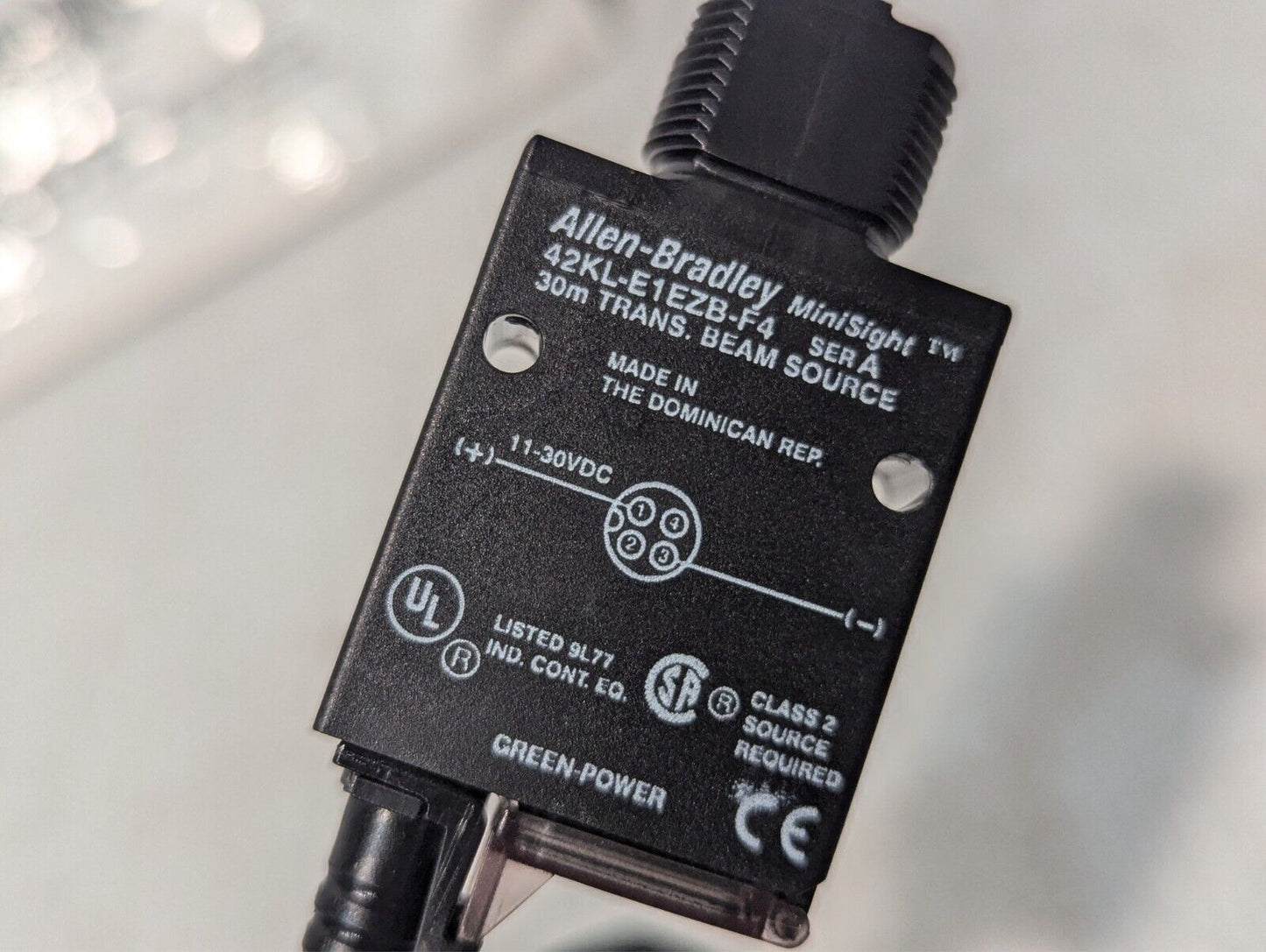 Allen Bradley 42KL-E1EZB-F4 Photoswitch Photoelectric Sensor 11-30VDC-Free Ship