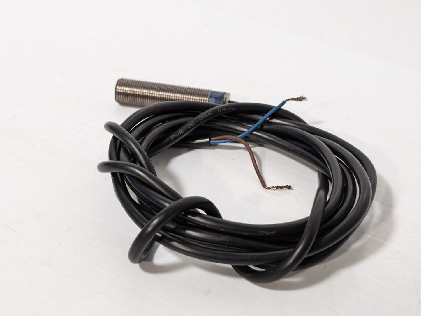 Telemecanique Xs1M12Mb230 Proximity Switch 240Vac 200Ma 240Vac 300Ma