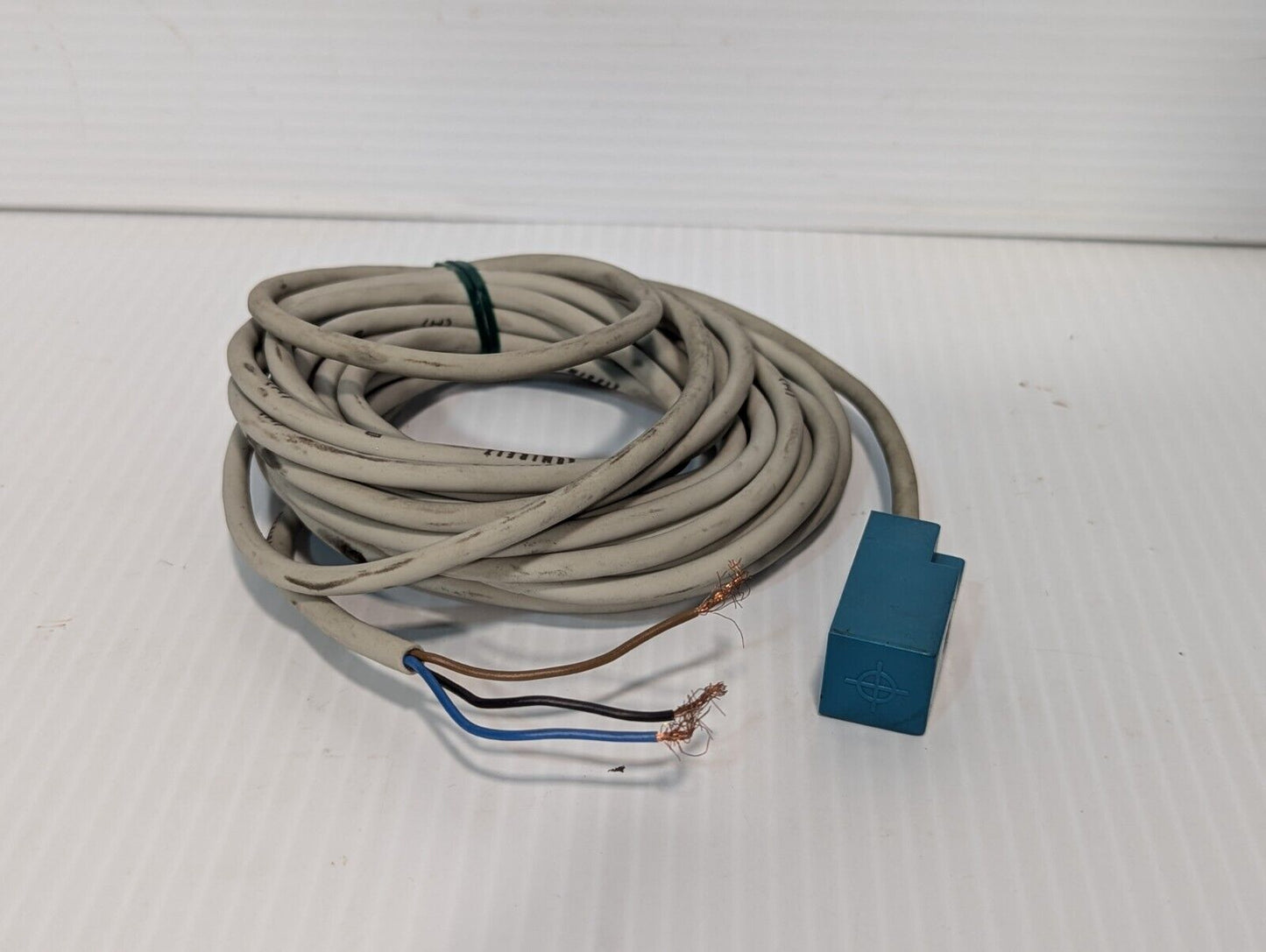 Yamatake FL2-4E6QH-L5 Limit Switch CNC - Free Shipping+Returns