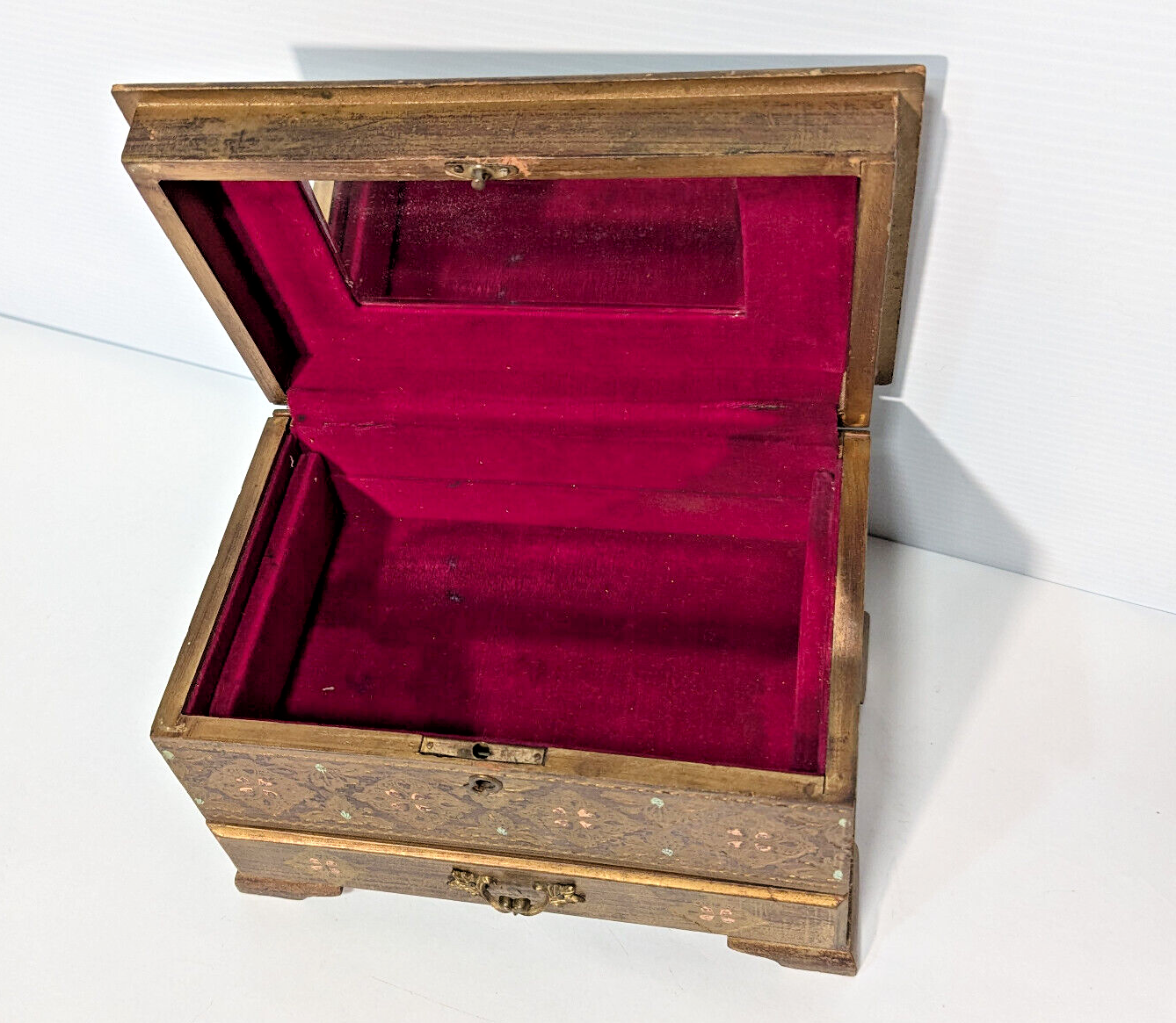 Vintage 1960s Gold Florentine Royal Sealy Wooden Drawer Chest Mirror Jewelry Box