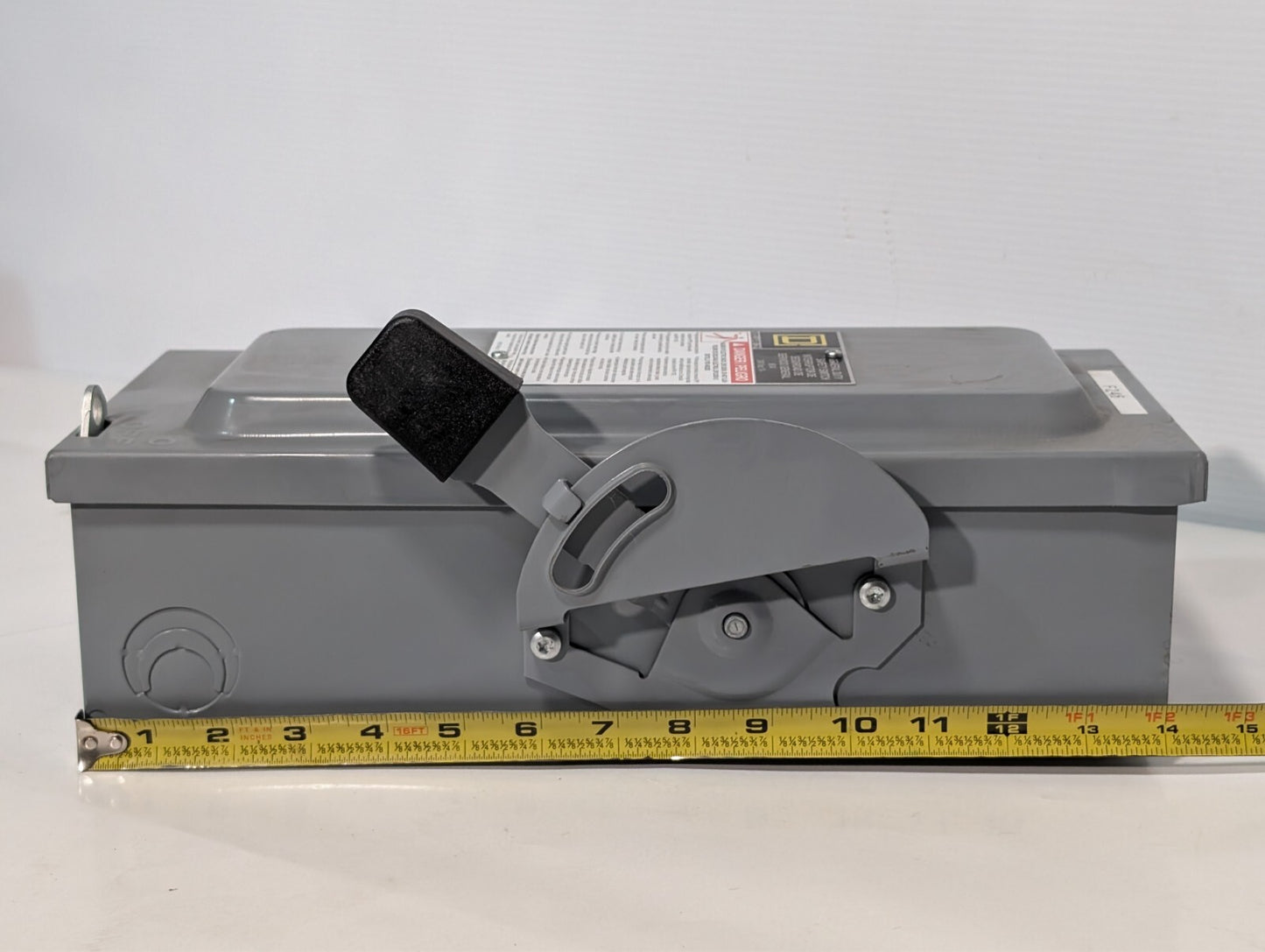 Square D D322N General Duty Safety Switch Fusible 60A 3PH 240VAC FRN-R-35 Fuses