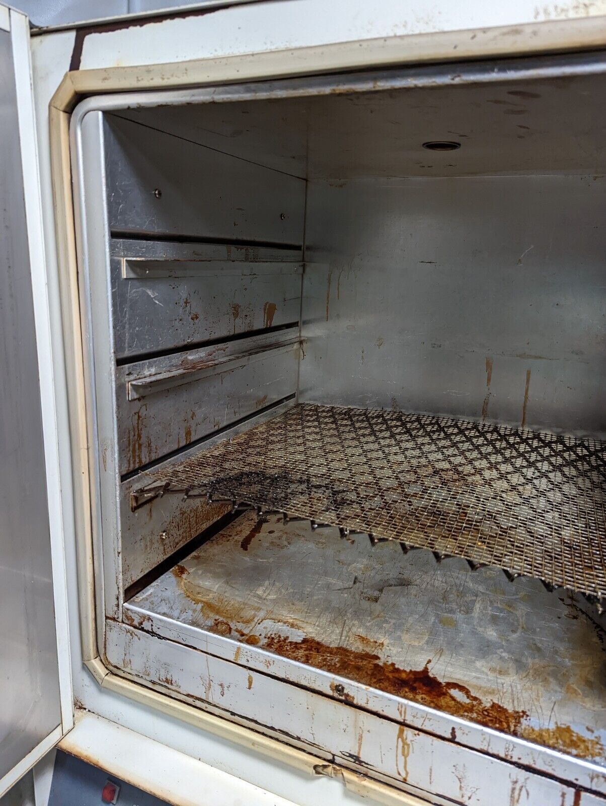 Fisher 412 Isotemp Oven Forced Draft, 230VAC, 5A