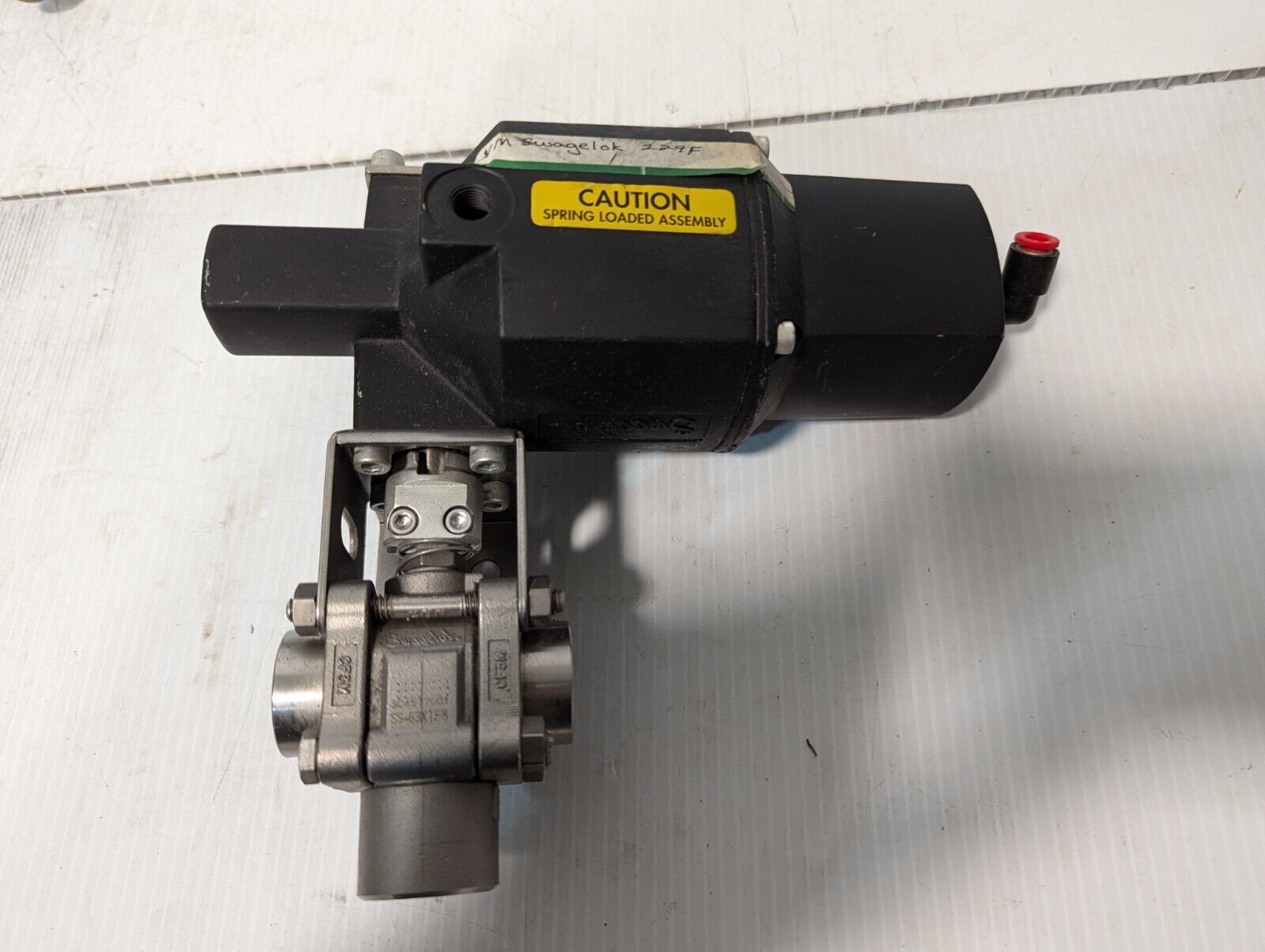 SWAGELOK 153 SR, 200 PSI MAX 180° Spring Return Actuator - Free Shipping