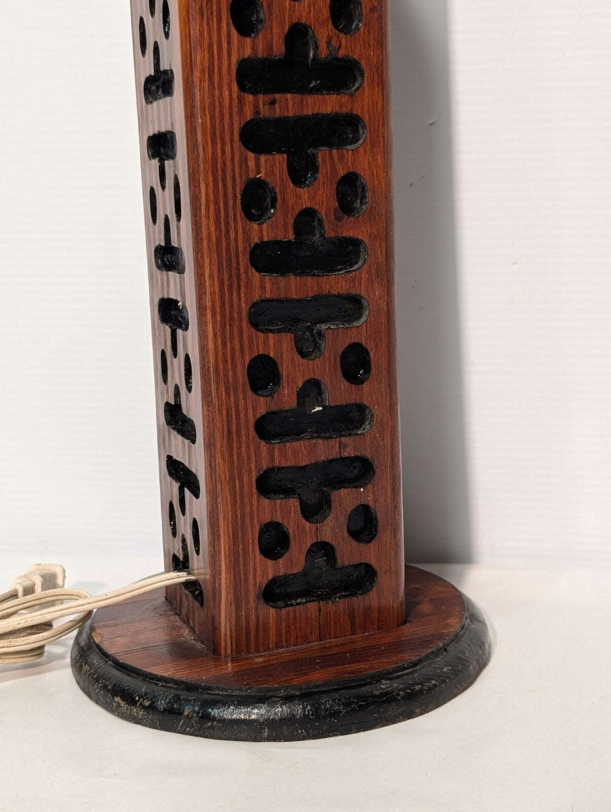 Vintage Wooden Table Lamp With Engraved Pattern 21" Tall 7" Wide Base