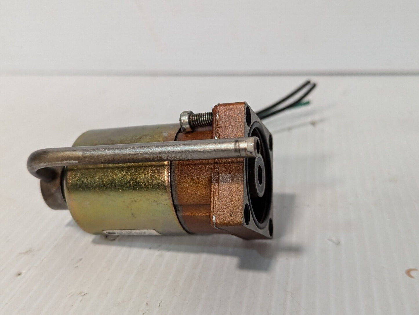 Versa ESM-3012-84-PC-Z-3-A120 Solenoid Valve 8.7W - Free Shipping-