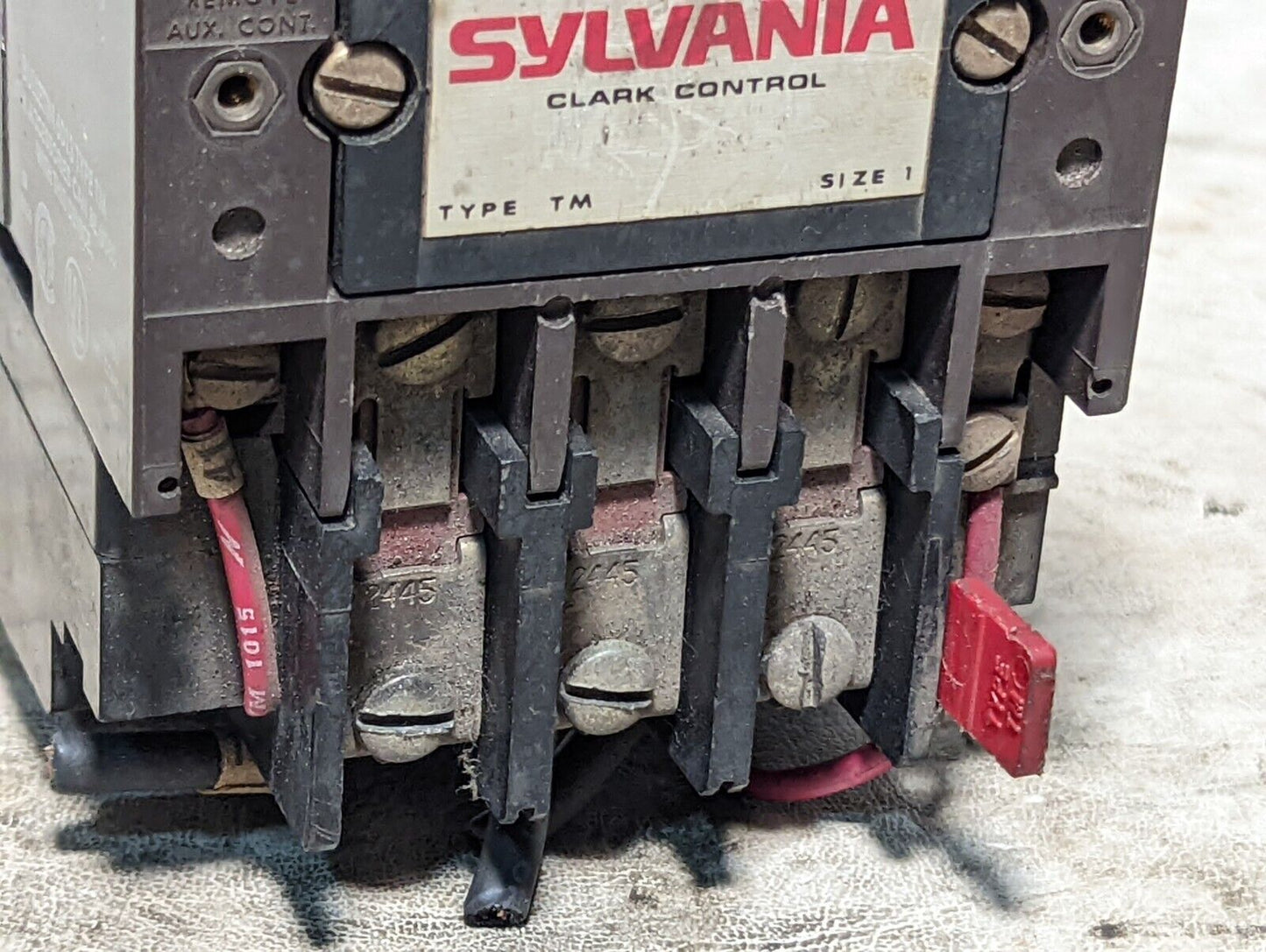 Sylvania T13U031 contactor, bulletin 6013, type TM, 115VAC, 110/120VAC, 2HP max