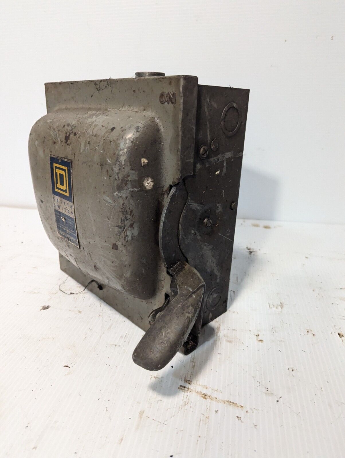 Square D H321N safety switch, 30A, 240VAC single throw fusible - Free Shipping