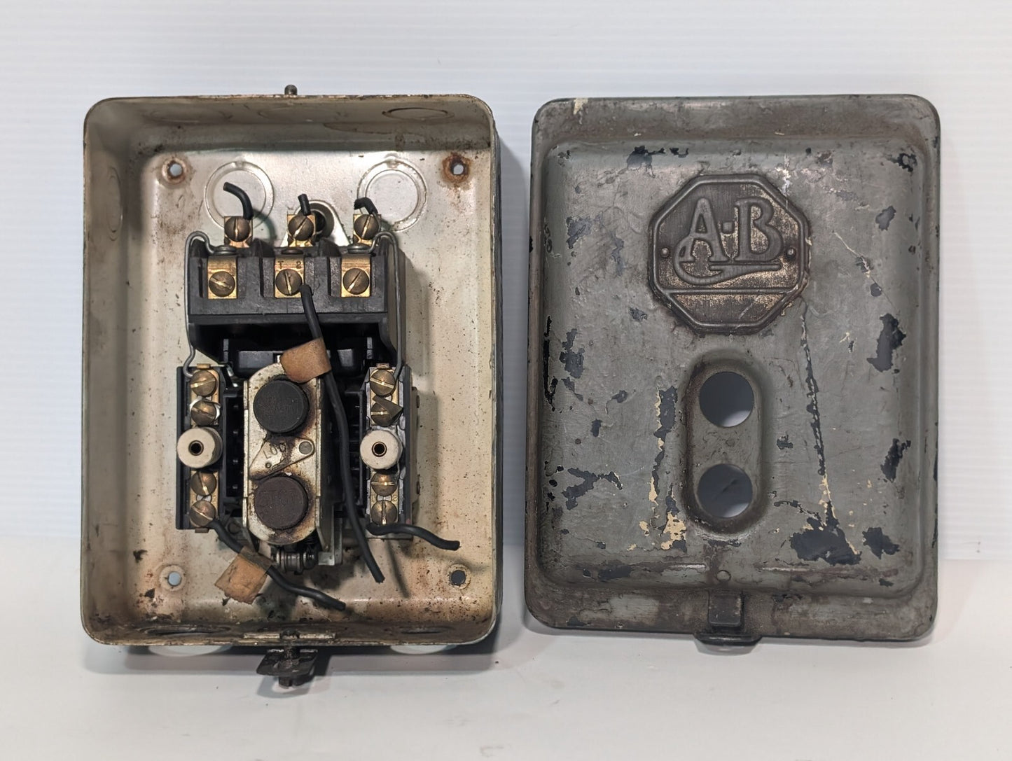 Allen Bradley 609-BAWA AC Manual Starting Switch, 3-Phase, Size 1, Type 1
