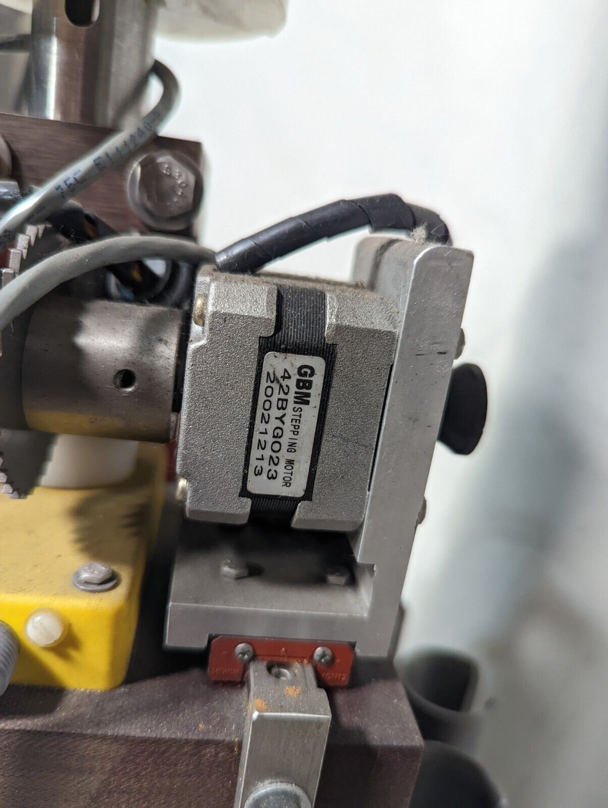 Custom Spring-Loading Machine w/Balluff BES-IKV-S4-025-NS-1-Y +Other Brand Parts