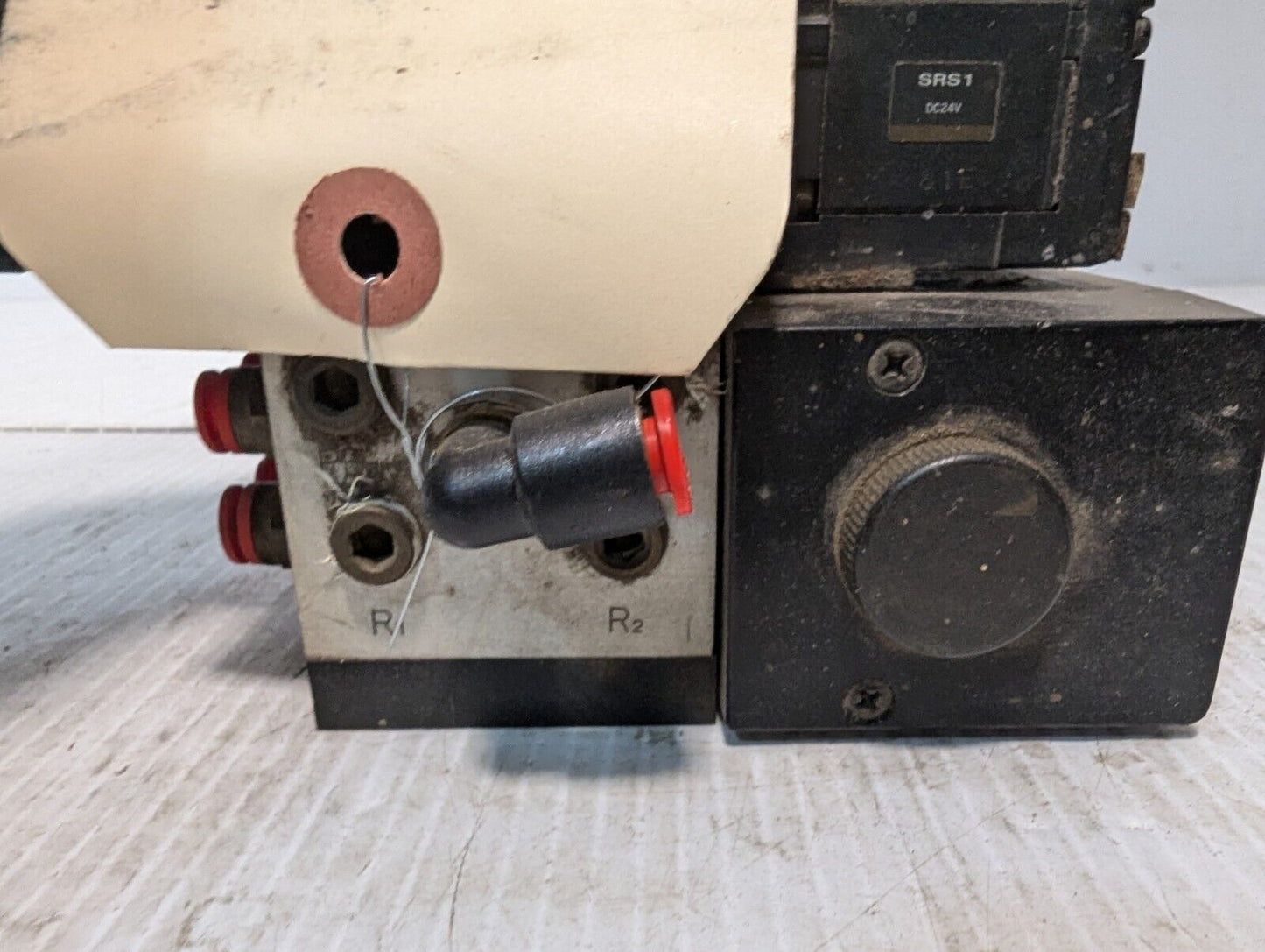 Taiyo Manifold Block with Four Taiyo USR530-SDT8 Solenoid Valves - Free Shipping