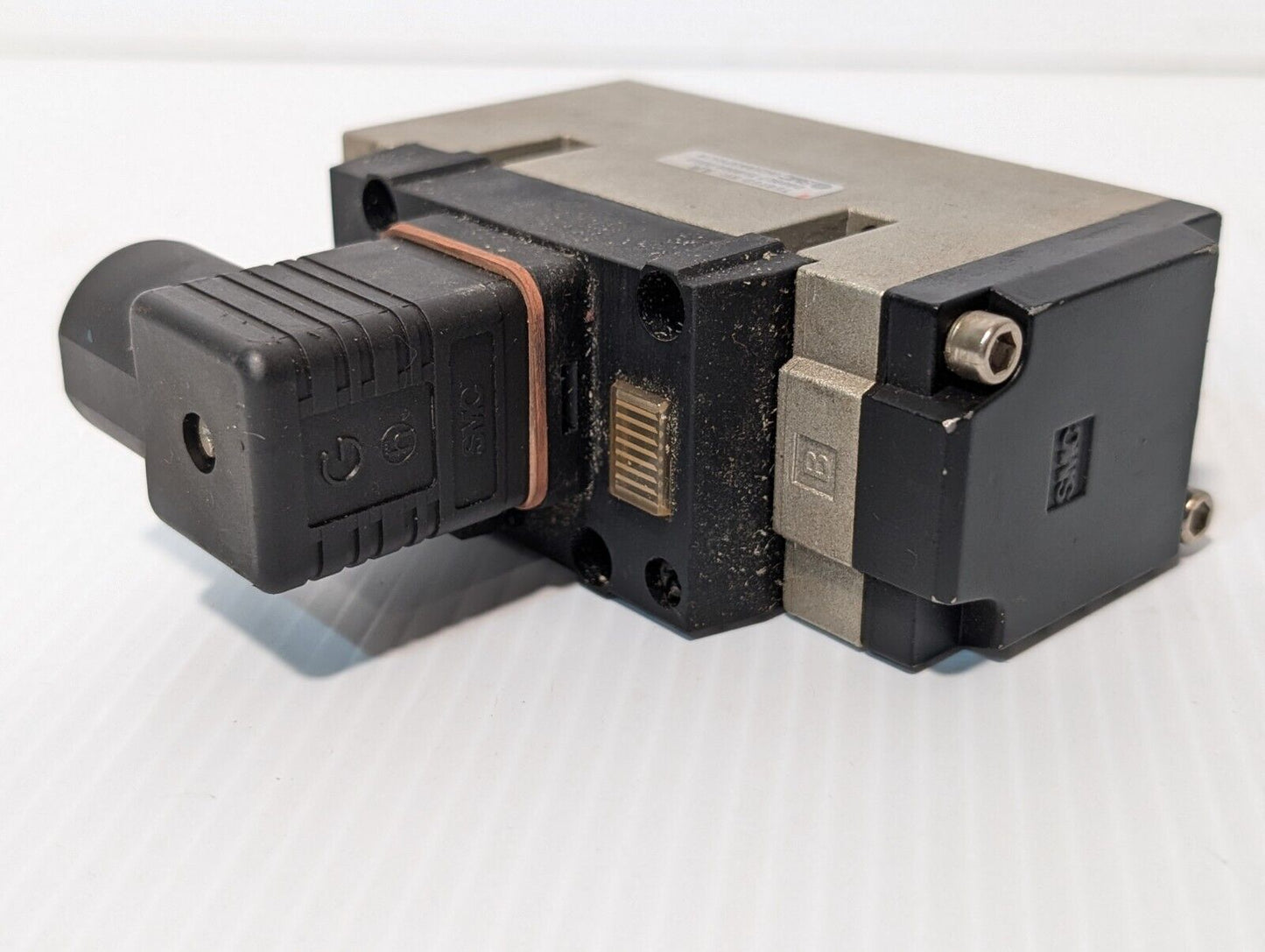 SMC NVFS4110-5DZ Solenoid Valve, Coil: 24VDC - Free Shipping