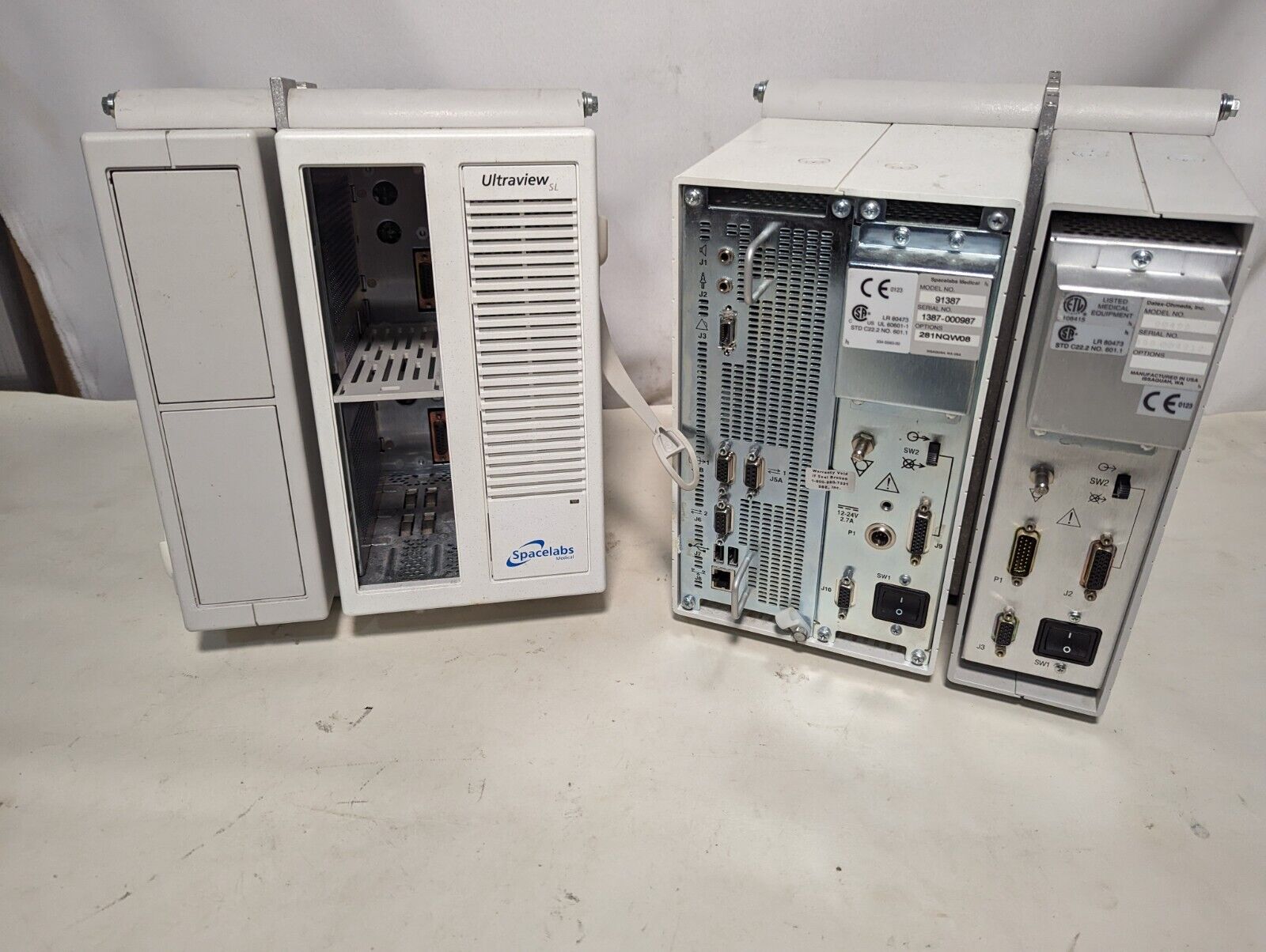 Spacelabs Medical Datex-Ohmeda 91387 with 90499 module rack for patient monitors