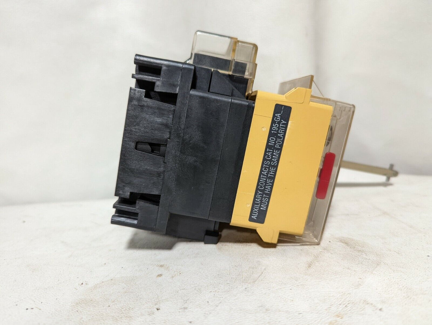 Allen-Bradley 194R-NC030P3, ser. B, fused molded case switch