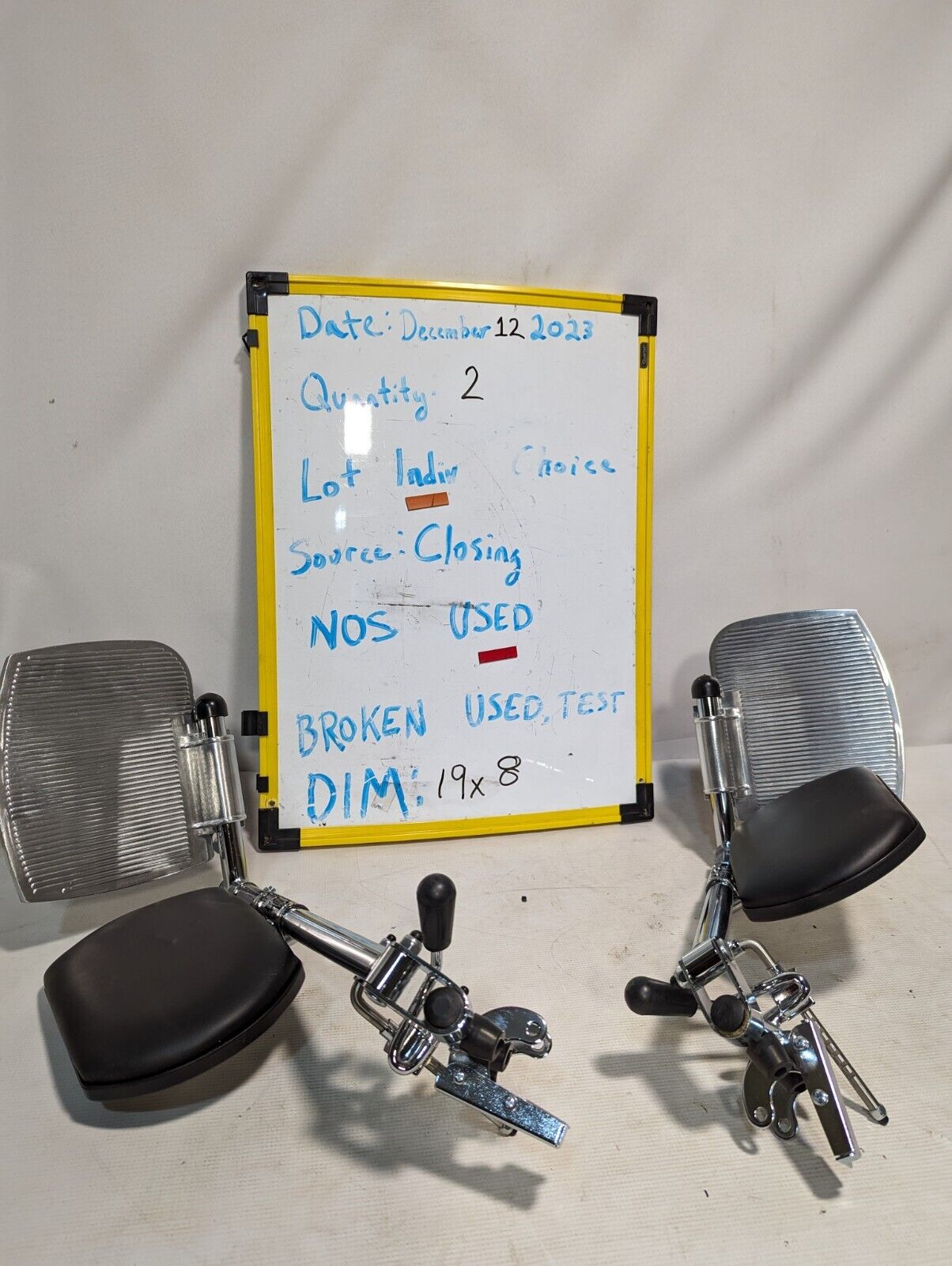 2 Sets of wheelchair foot plates, legrests: Drive Medical PHELR, Other Unknown