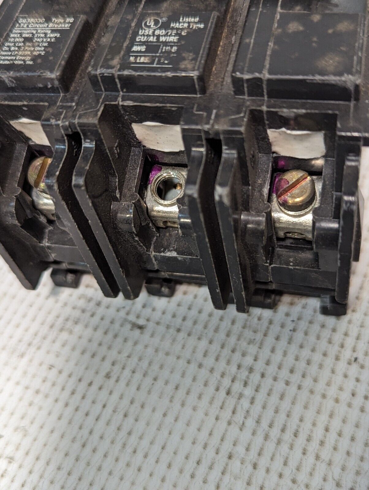 ITE BQ3B030 Circuit Breaker, 30A, 240VAC, 3-Pole - Free Shipping