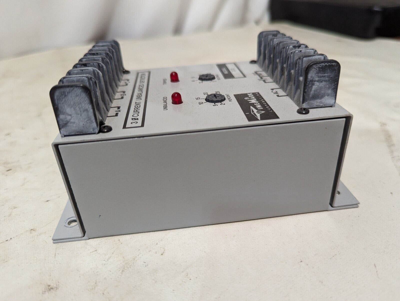 TimeMark 272 3 phase current unbalanced detector, 2-25 percent, 120VAC input
