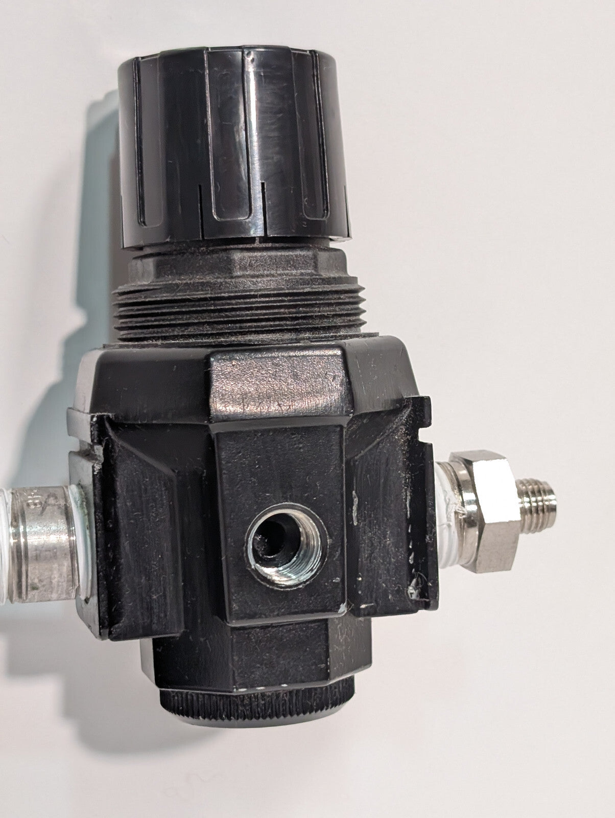 Wilkerson FRP-96-639 F18 Replacement Assembly, ARO R27241-600? Max PSI 200 Valve