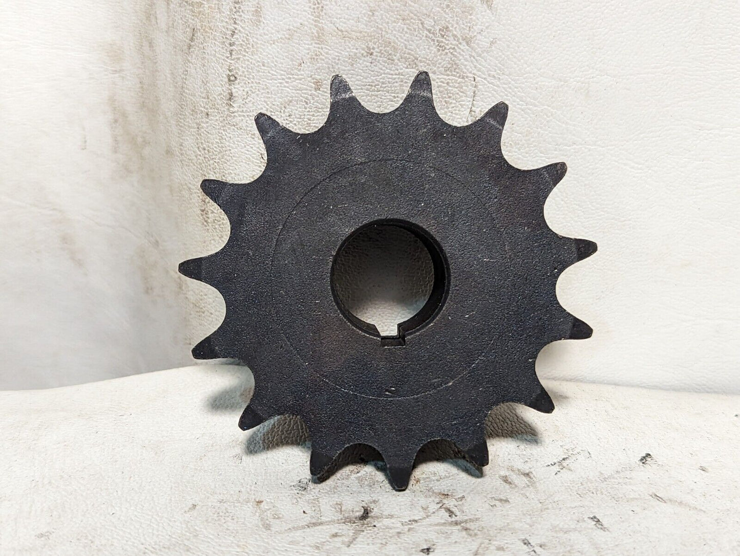 Martin 50BS15 7/8 bored to size sprocket, 50 / 5/8 in, 0.8750 in Bore, 15 Teeth