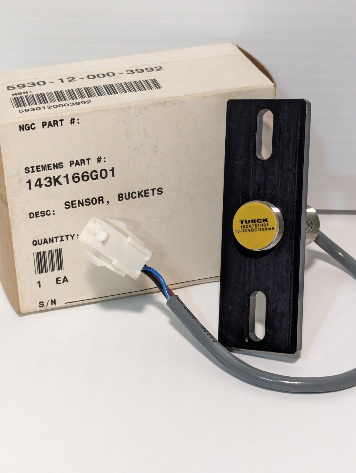 Siemens 162K761H01 Turck Bracket 5930120003992 Inductive Sensor - Free Shipping
