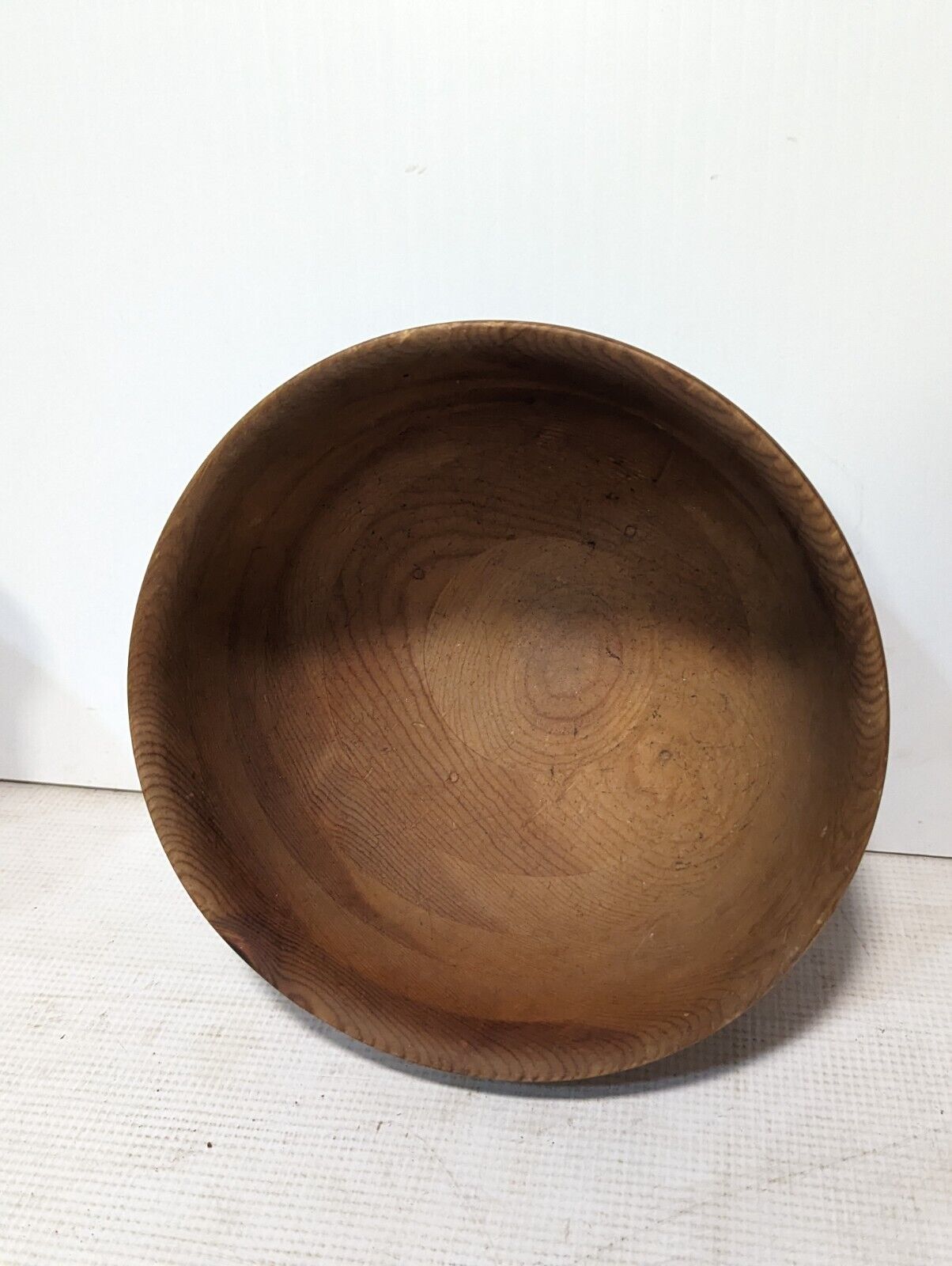 Vintage Hand Turned Wooden Bowl, 8" diameter x 5" tall - Free Shipping