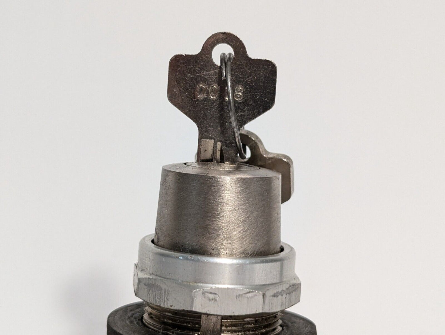 Allen Bradley 800T-J631KC7 Keyed 3 Position Selector Switch, Series T, 30mm