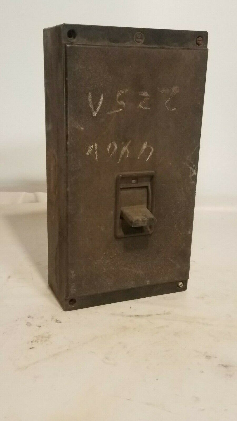 Westinghouse AB De-Ion Circuit Breaker, 600 VAC, 225A, 3 poles