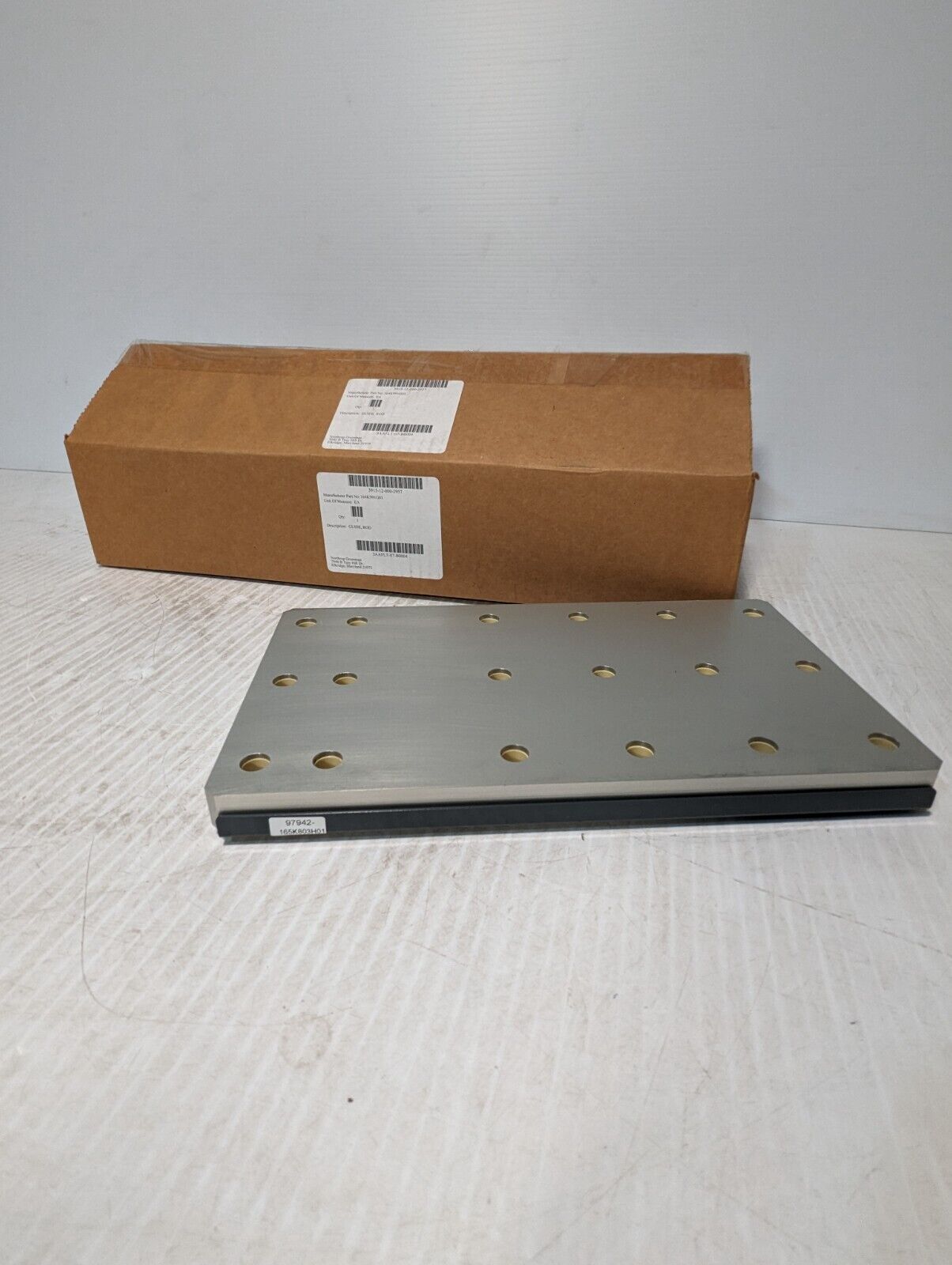 3915-12-000-2957 164K991G01 Rod Guide - Free Shipping