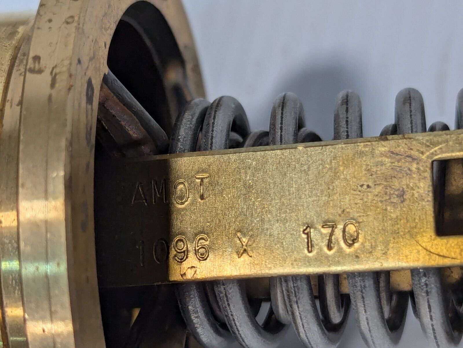 Sullair 001084 thermostatic valve replacement kit, new old stock - Free Shipping