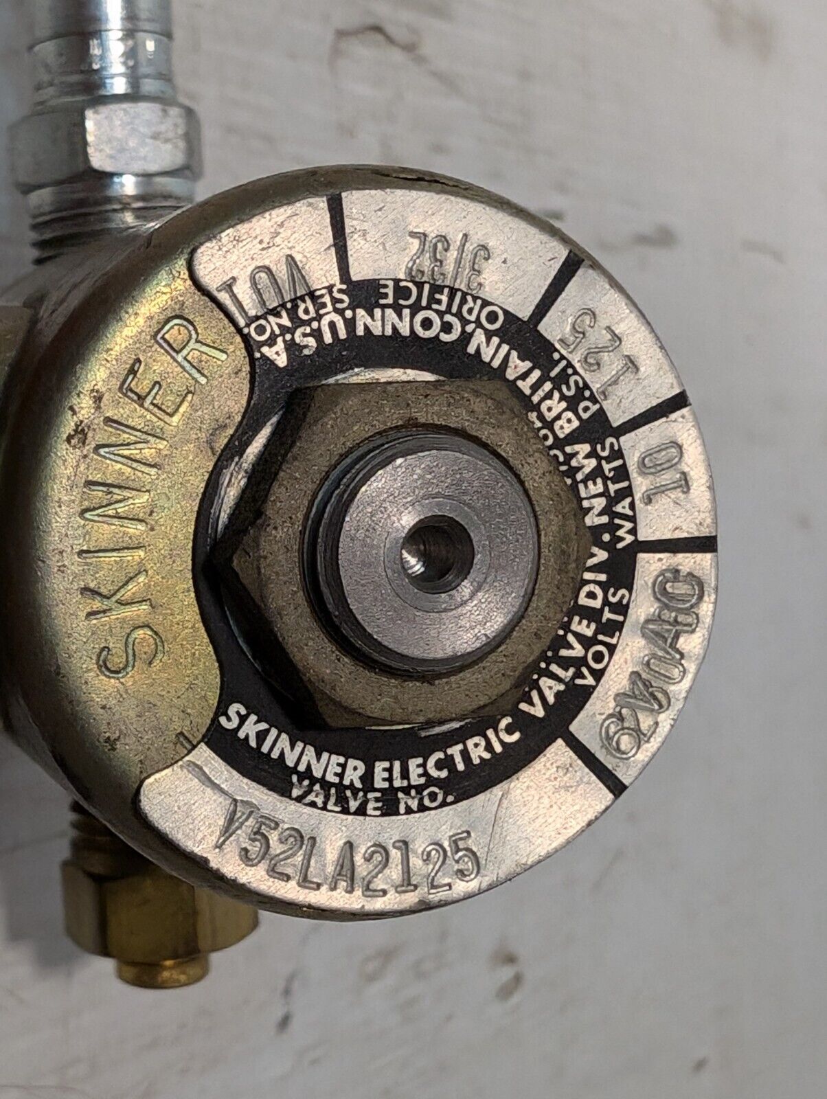 Skinner Electric V52LA2125 Solenoid Valve - Free Shipping+Returns