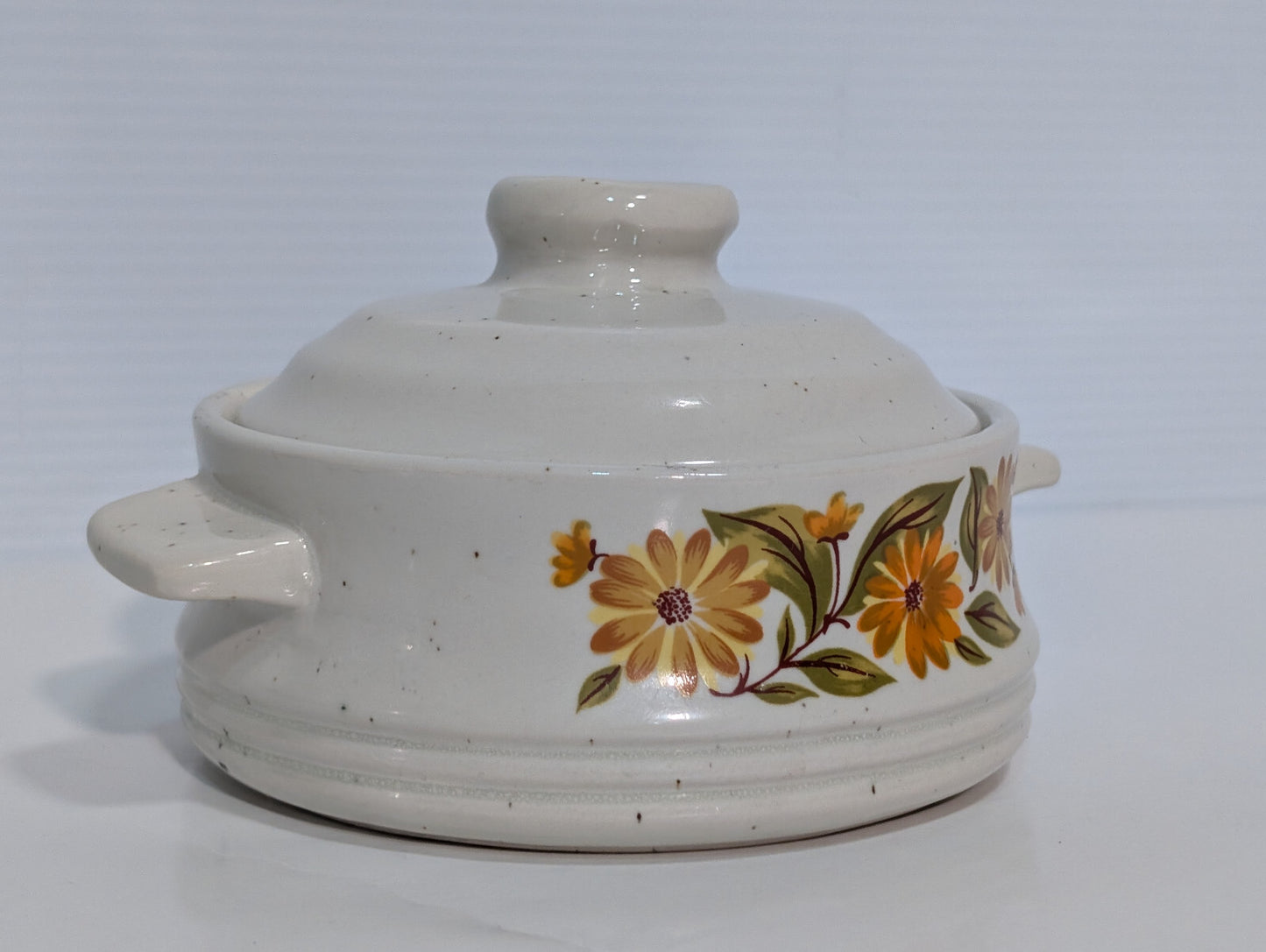Vintage JMP Capri Bake Serve'nStore Stoneware Daisy Flowers, Pot Pie, Lid, Ladle