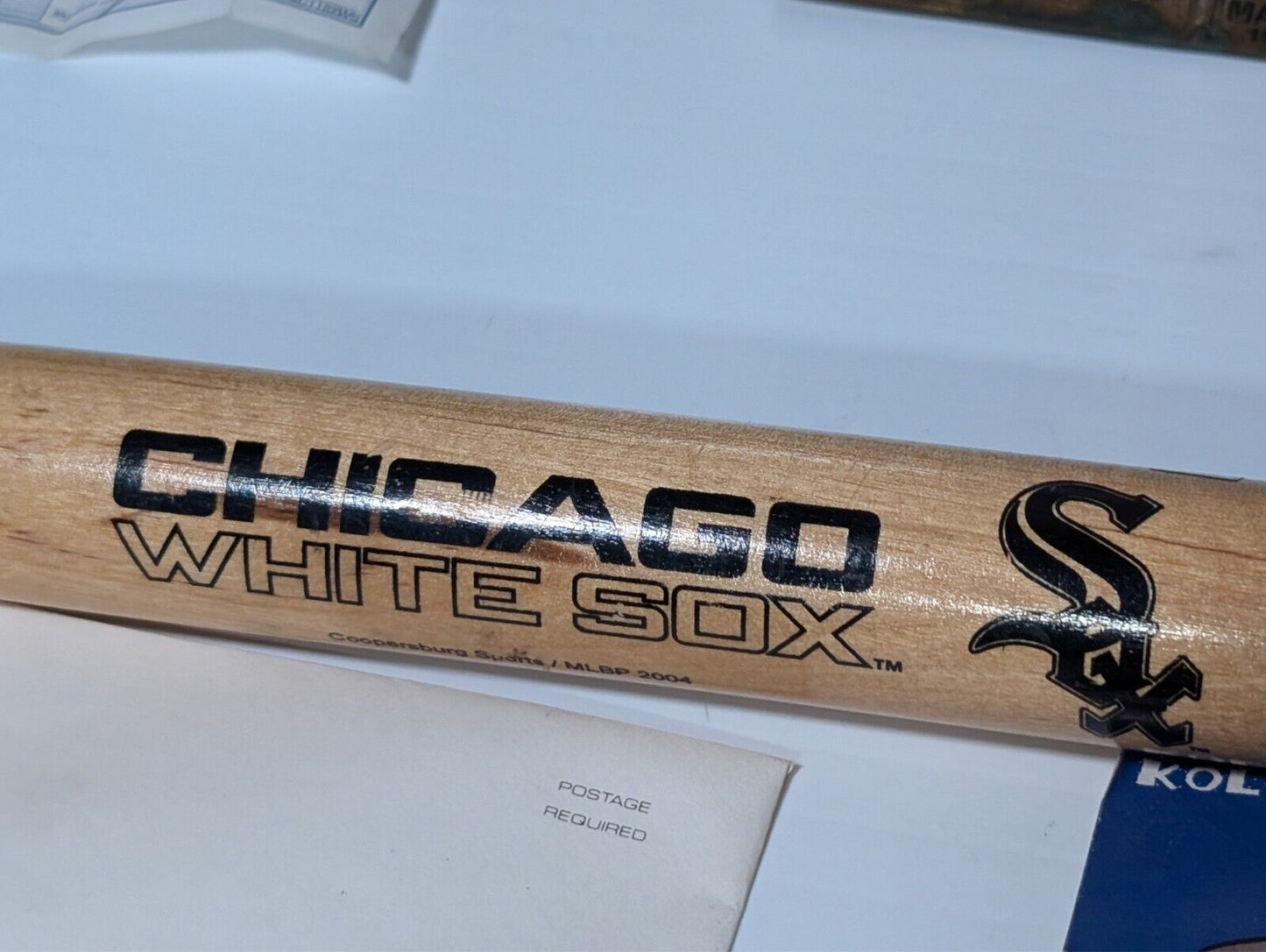 24 Pieces Chicago White Sox Championship Memorabilia 1983 2005 Cup Pennant Bat