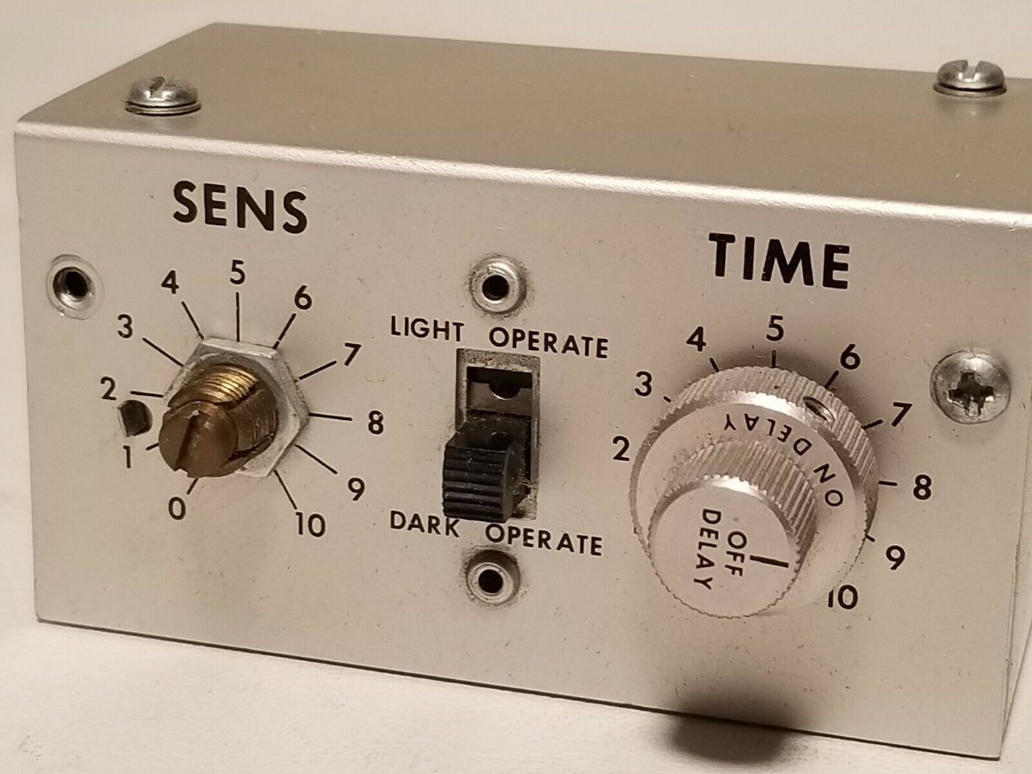 Unbraded TR logic module