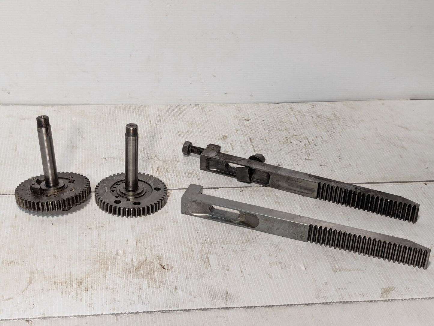 Spur Gear Rack 22T 13 3/8" L, 1 1/8" W + Spur Gear 48T 4 1/8" D