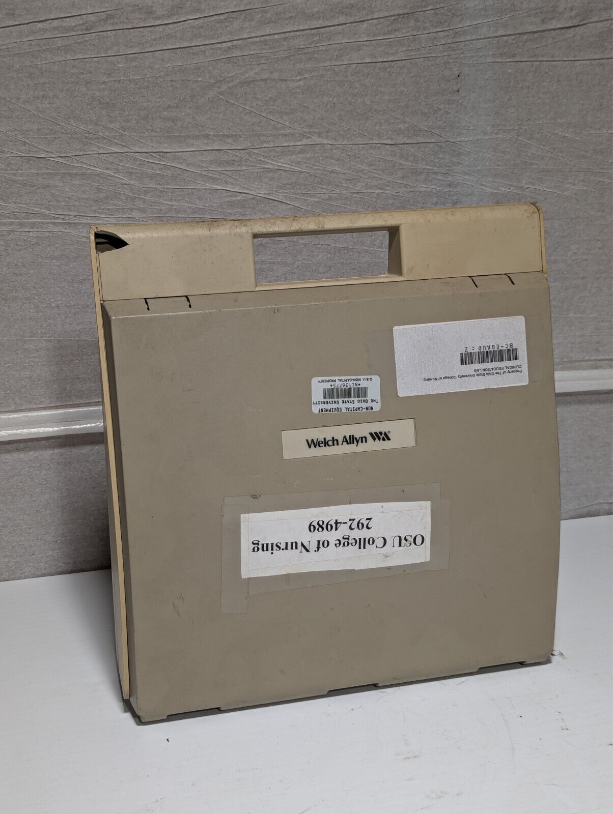 Welch Allyn AM 232 manual audiometer with manual and accessories as pictured