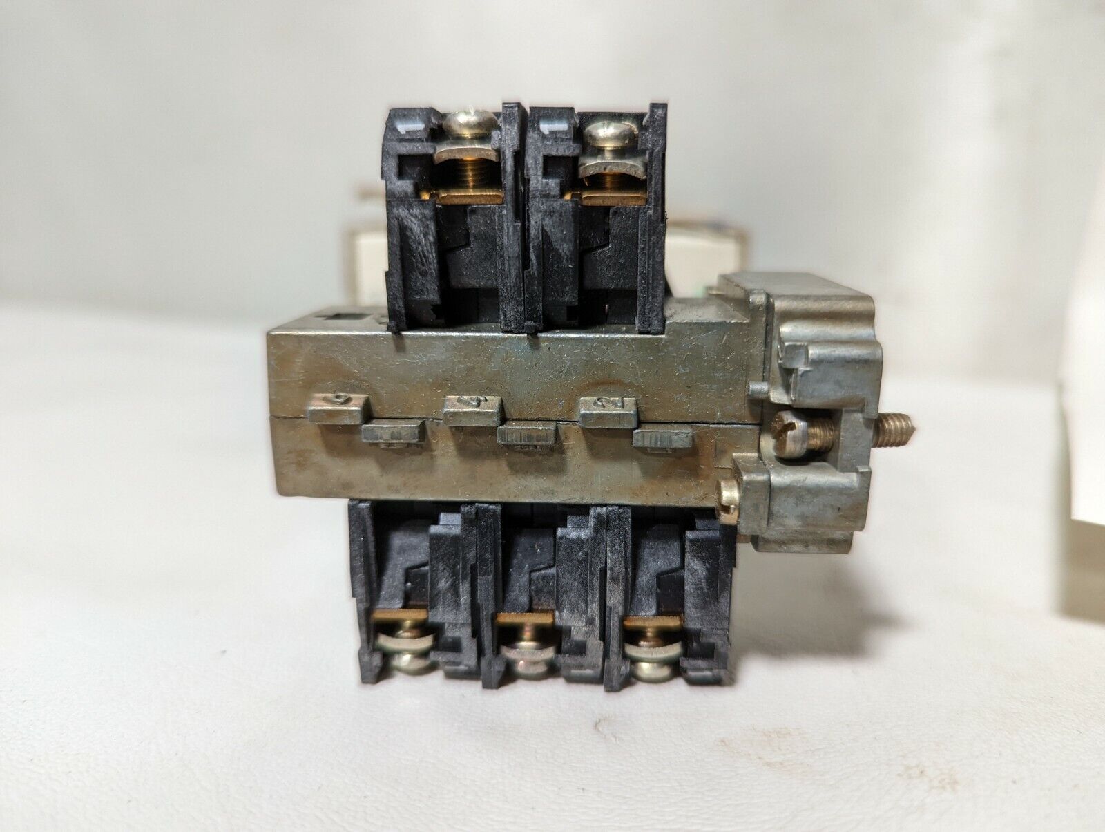 Telemecanique XB2DJ505 rotary selector switch
