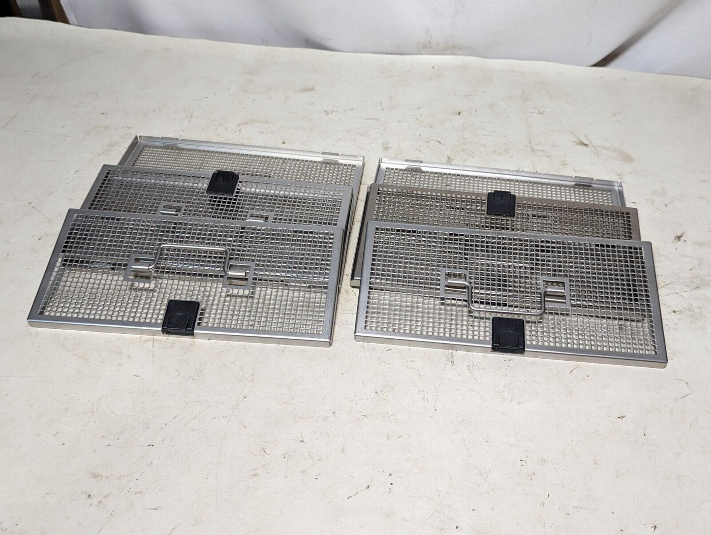 Aesculap JF159R mini-size perforated SterilContainer lid, 10.5"x5"x1"