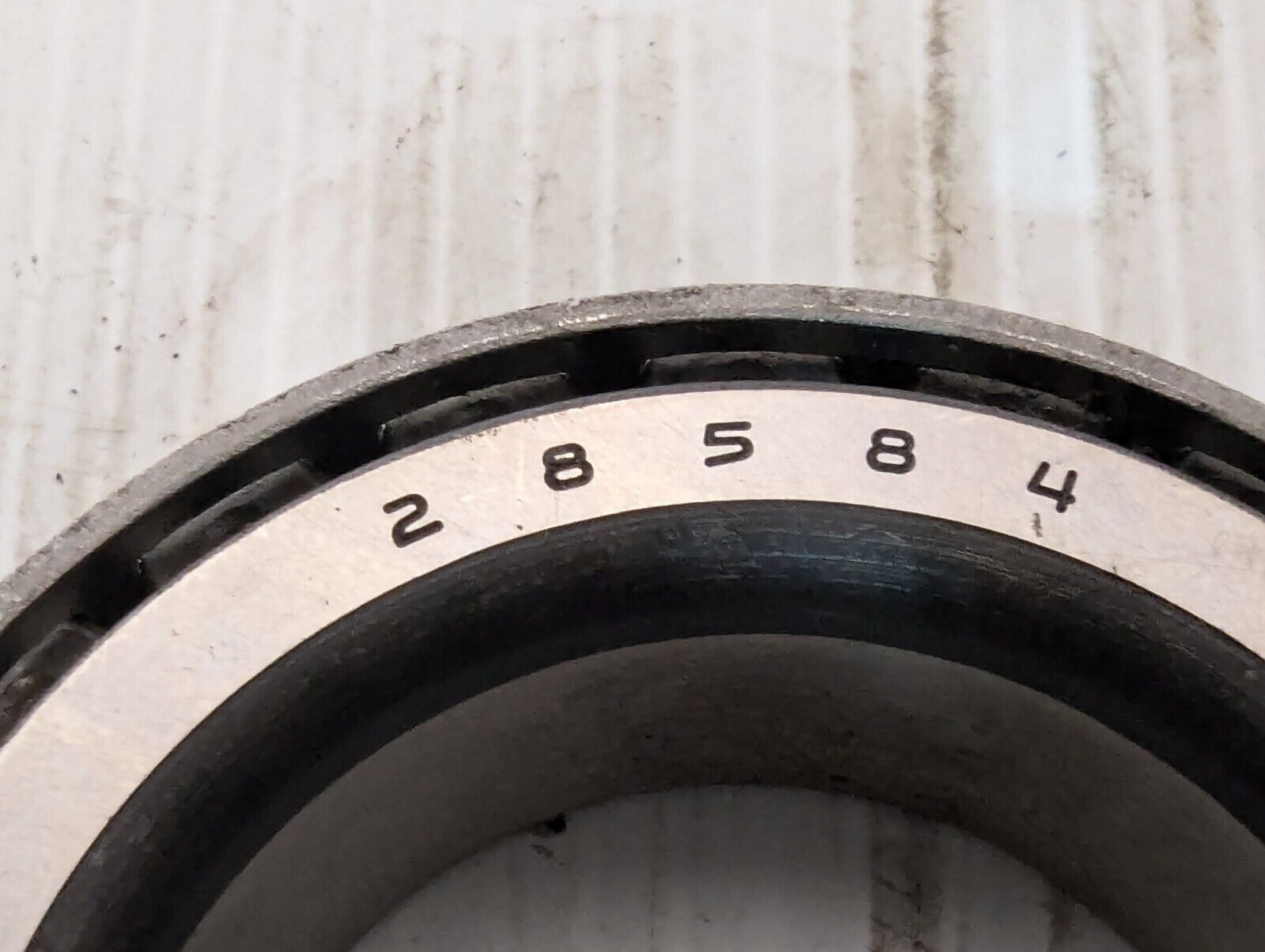 TIMKEN 28584 Tapered Roller Bearing 2.0625" Bore 2.28" FD 2.56" BD - Free Ship