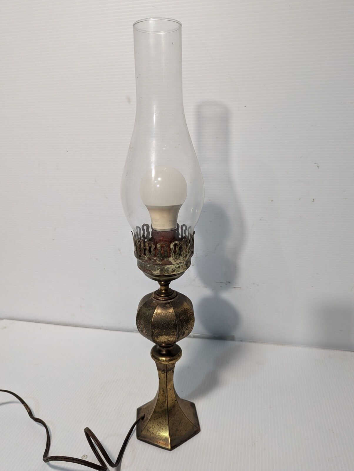 Vintage brass candle holder hurricane lamp, tested and working - Free Shipping