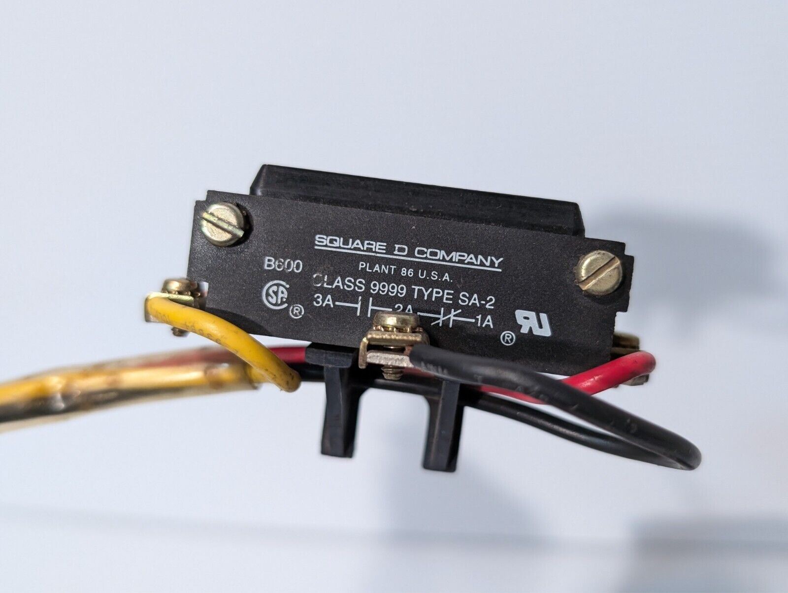 Square D 8536SBG2 motor starter, NEMA sz 0, 3HP, 220/240VAC coil