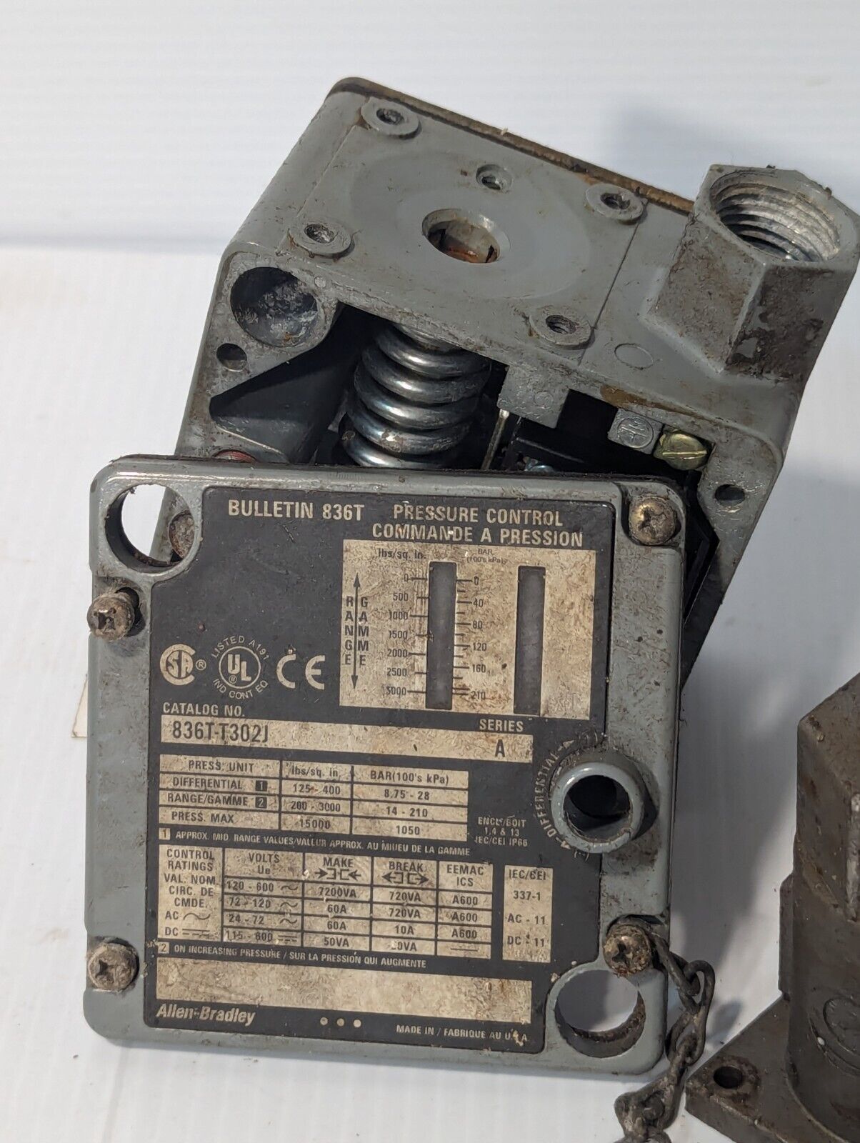 Allen Bradley 836T-T302J Pressure Control Switch, 3/8in, 200-3000psi 120-600vac