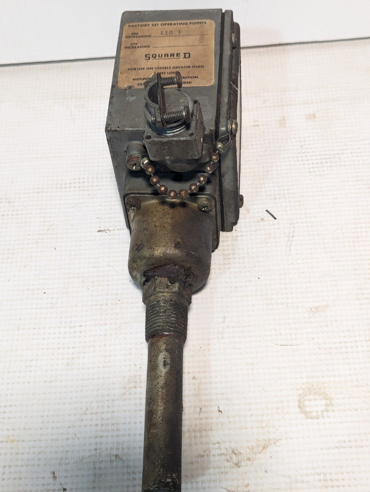 Square D 9025 Temperature Control Switch, Range: 85-145F, 190F Max - Free Ship