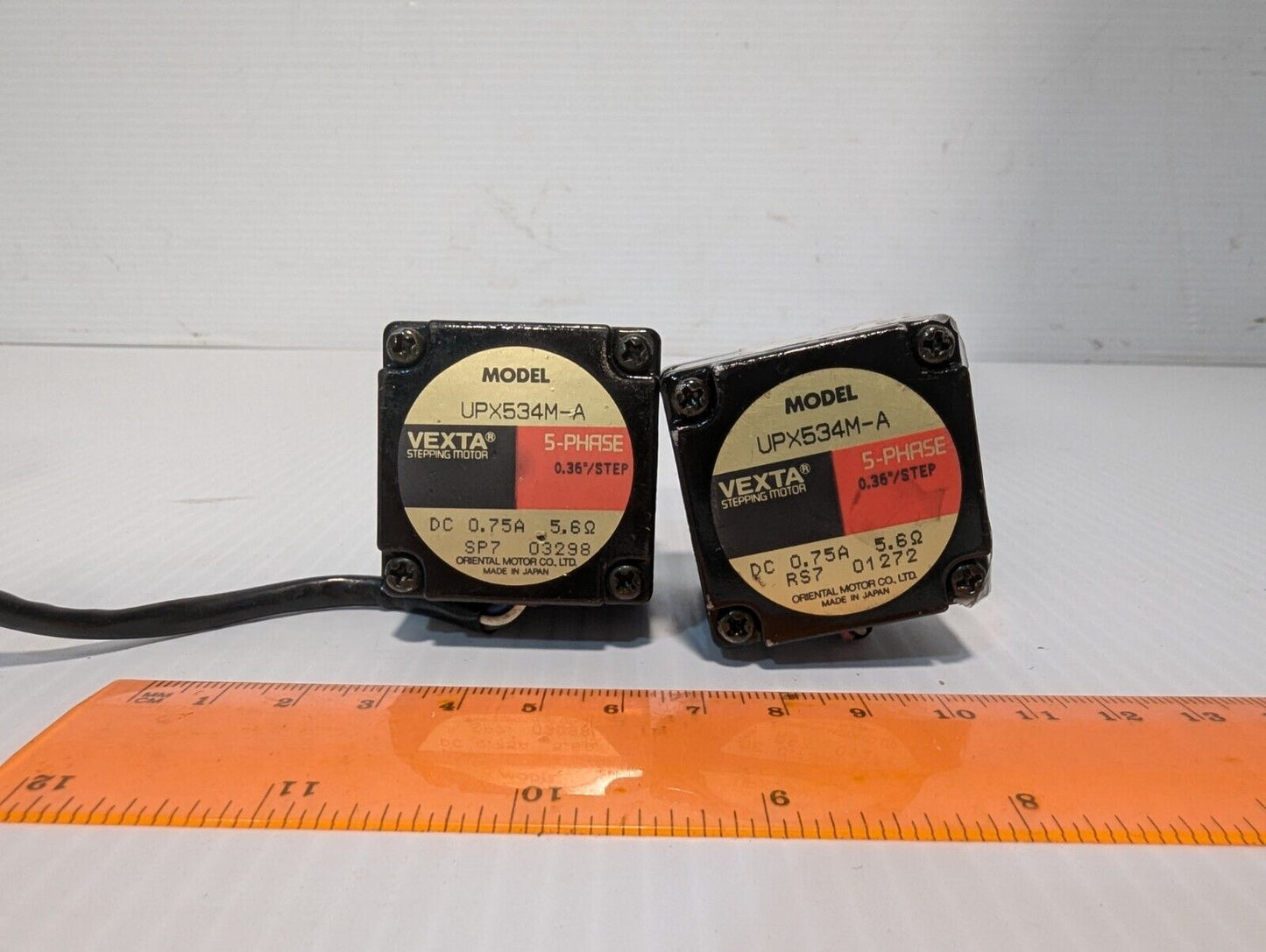 Vexta UPX534M-A Stepping Motor, DC, 5 Phase, 0.36 deg/step - Free Shipping