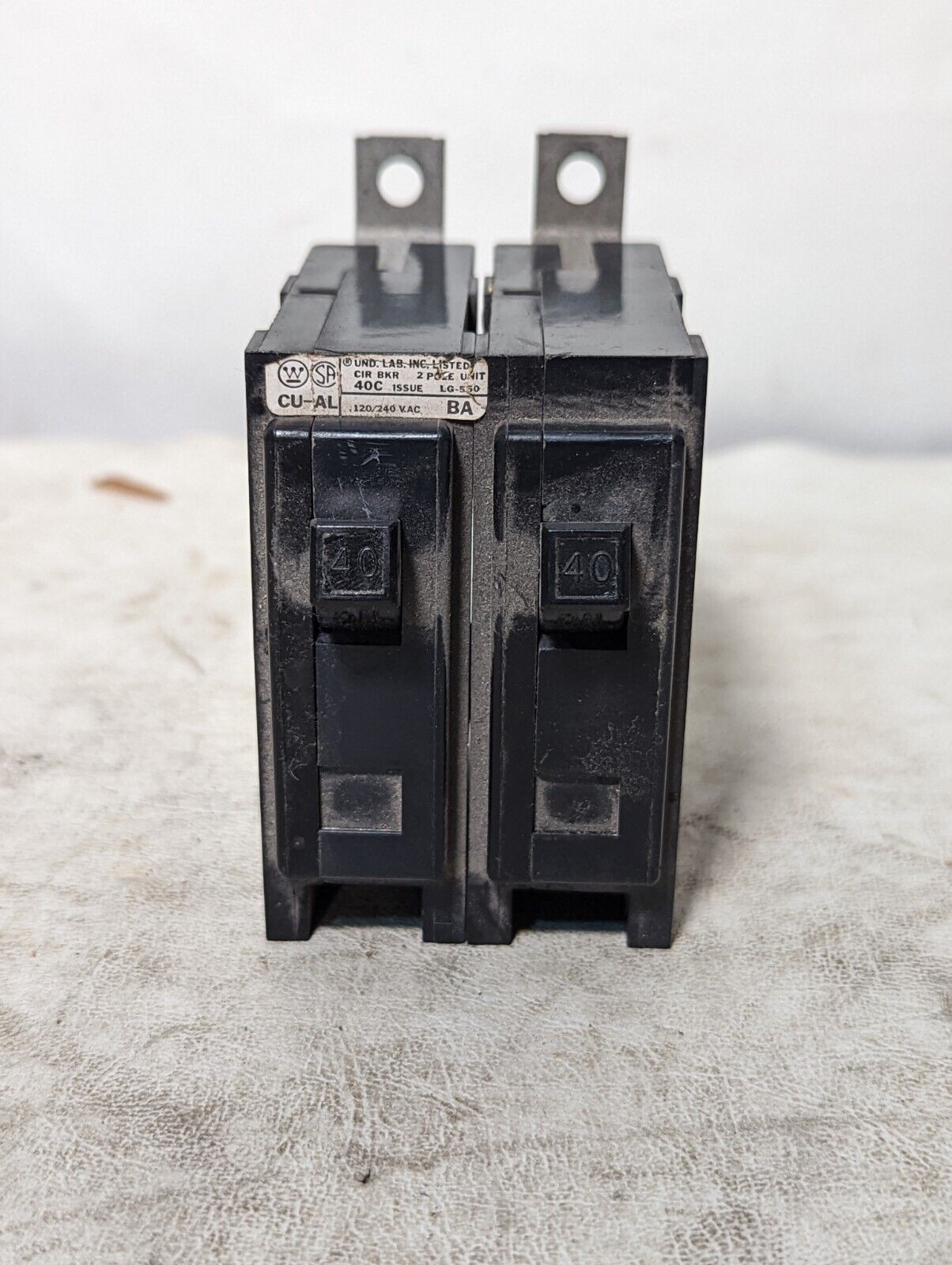 Westinghouse BA240 circuit breaker, 40A, 120/240VAC, 2 poles, no throw connector