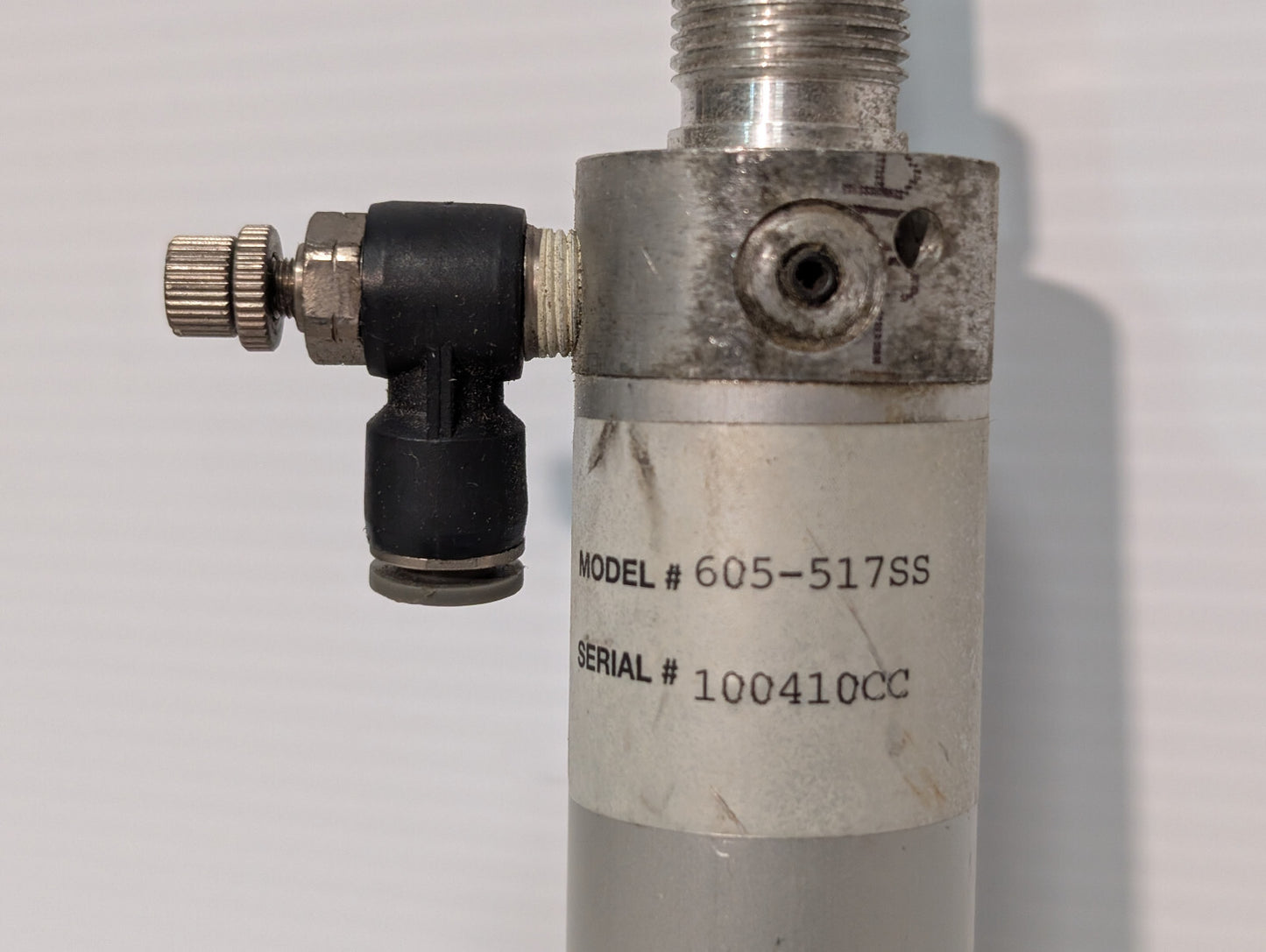 Unbranded 605-517SS Cylinder Industrial Assembly Component Serial 100470CC