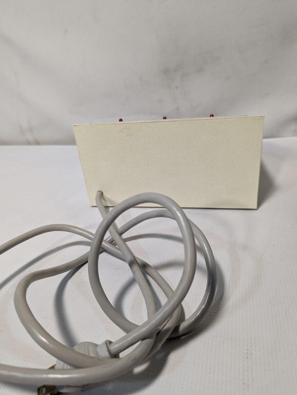 Unbranded 3-Well Charging Station