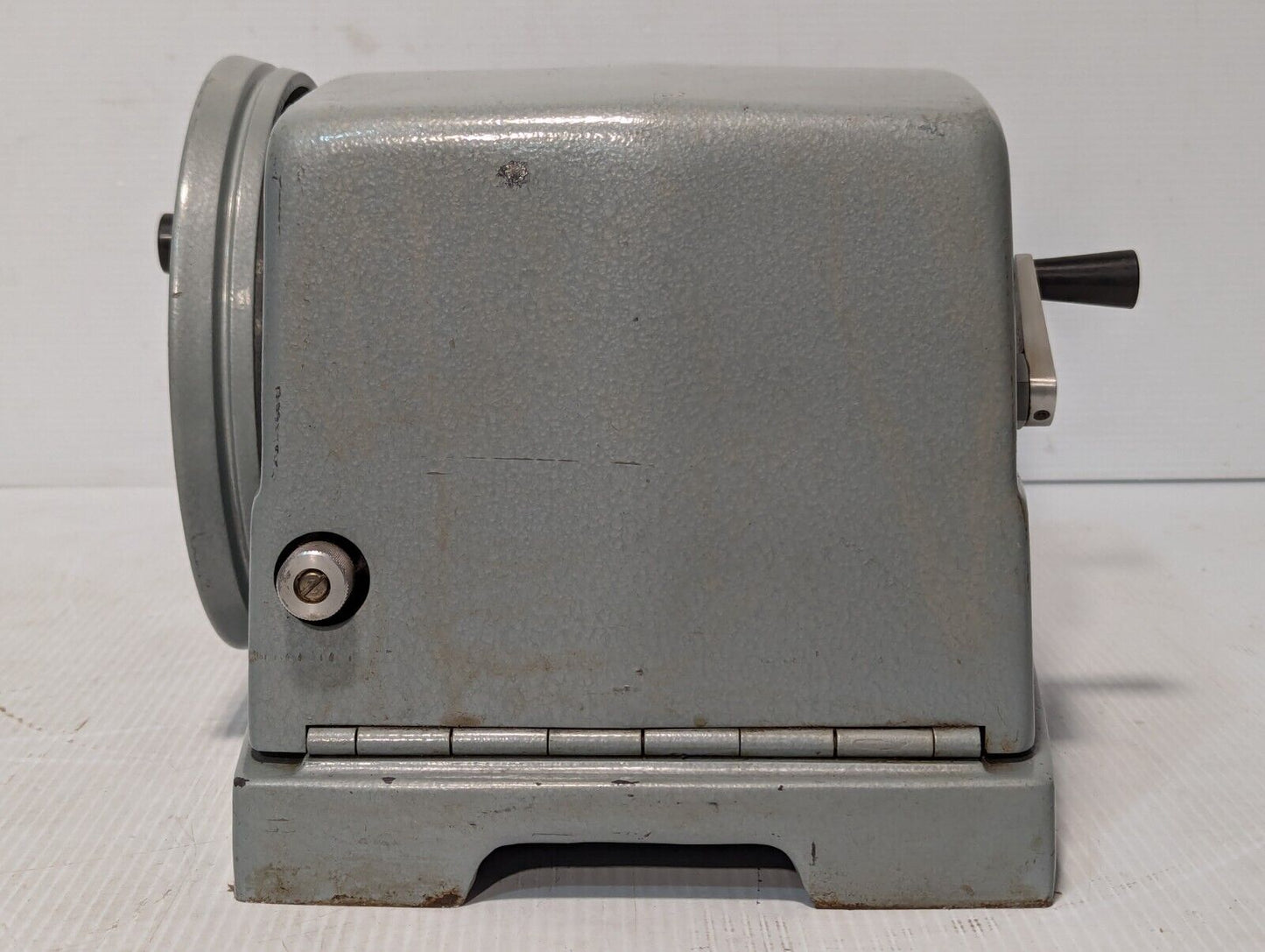 American Optical Spencer 820 Microtome - Benchtop Manual Precision Rotary
